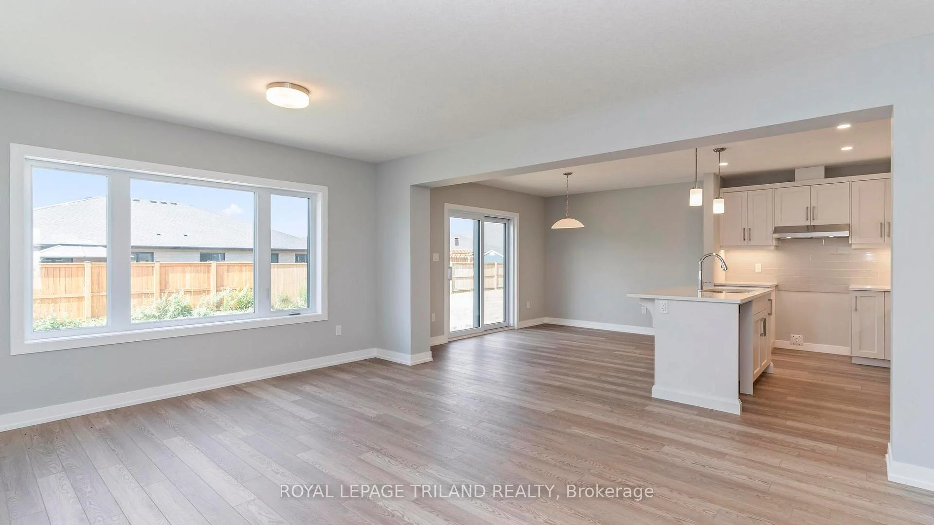 Photo 7 of 114 Styles Drive, St. Thomas — HOMEH