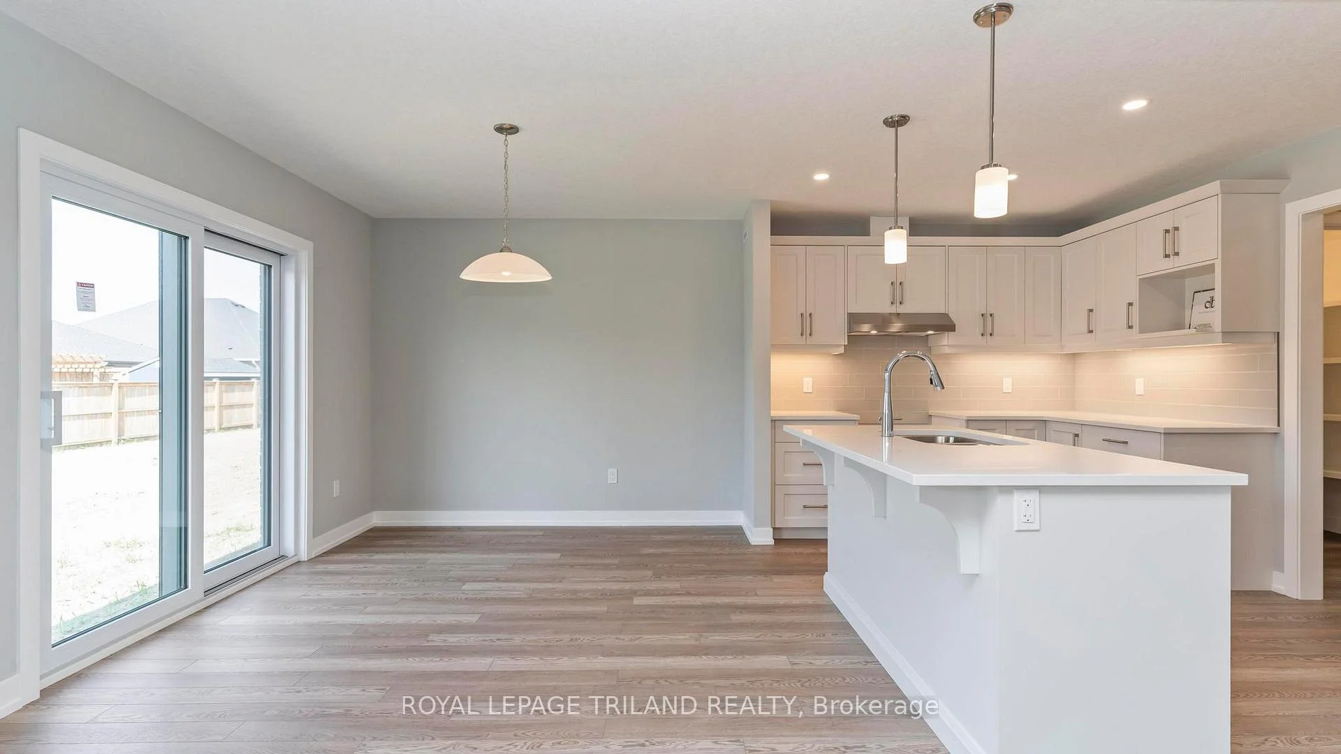 Photo 11 of 114 Styles Drive, St. Thomas — HOMEH