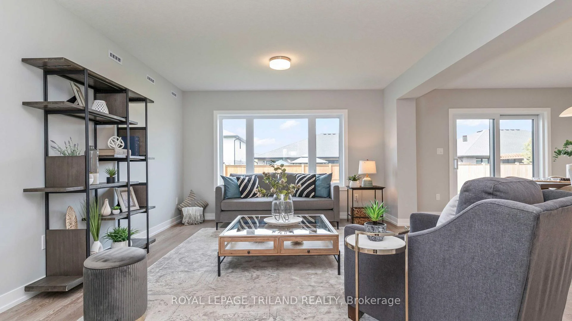Photo 10 of 114 Styles Drive, St. Thomas — HOMEH