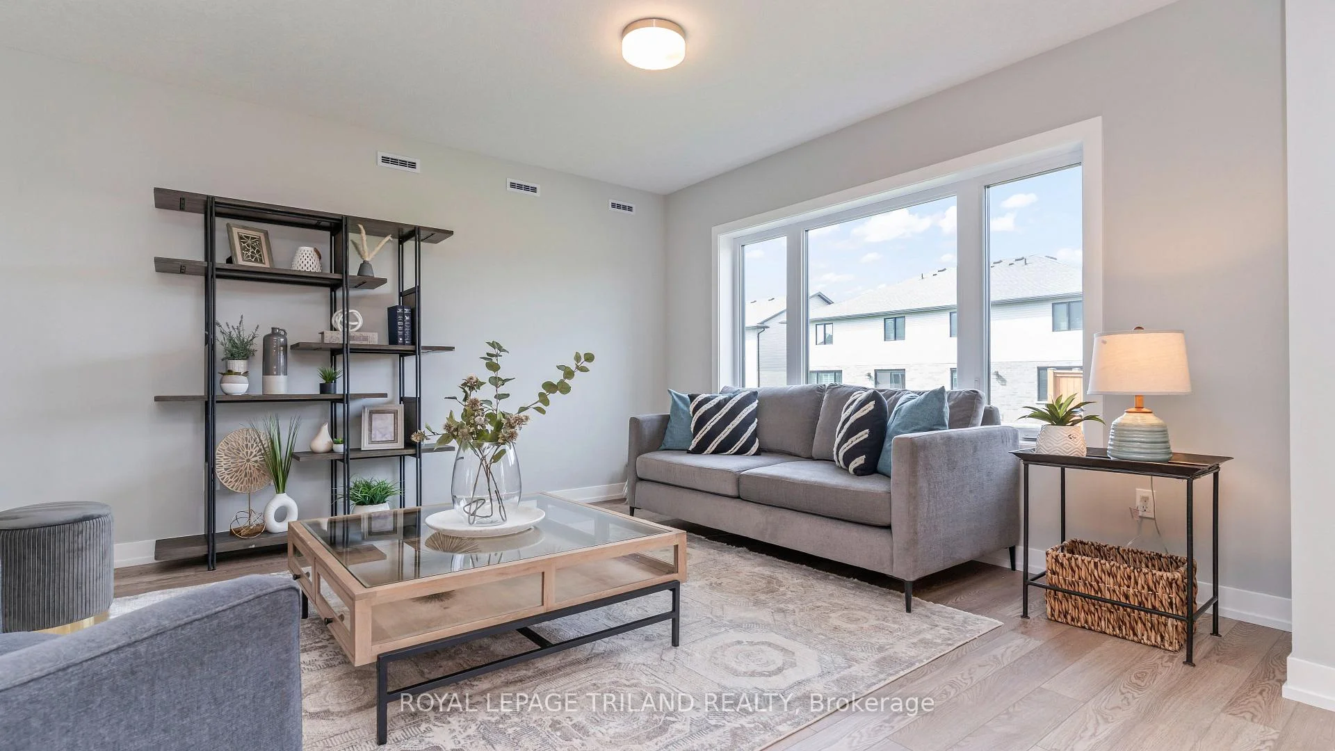 Photo 18 of 114 Styles Drive, St. Thomas — HOMEH