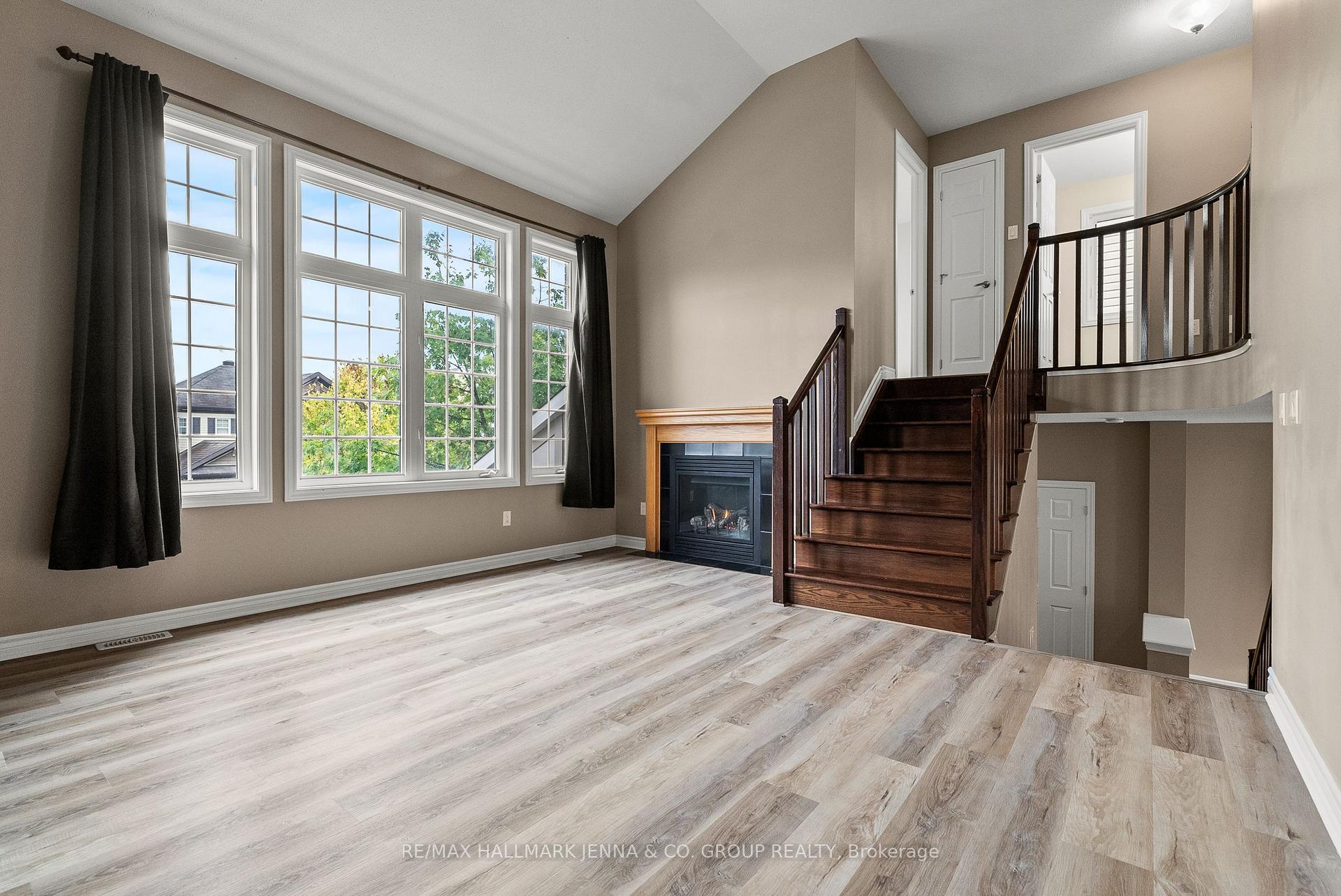 Photo 16 of 326 Gallantry Way, Ottawa, Stittsville (North) — HOMEH