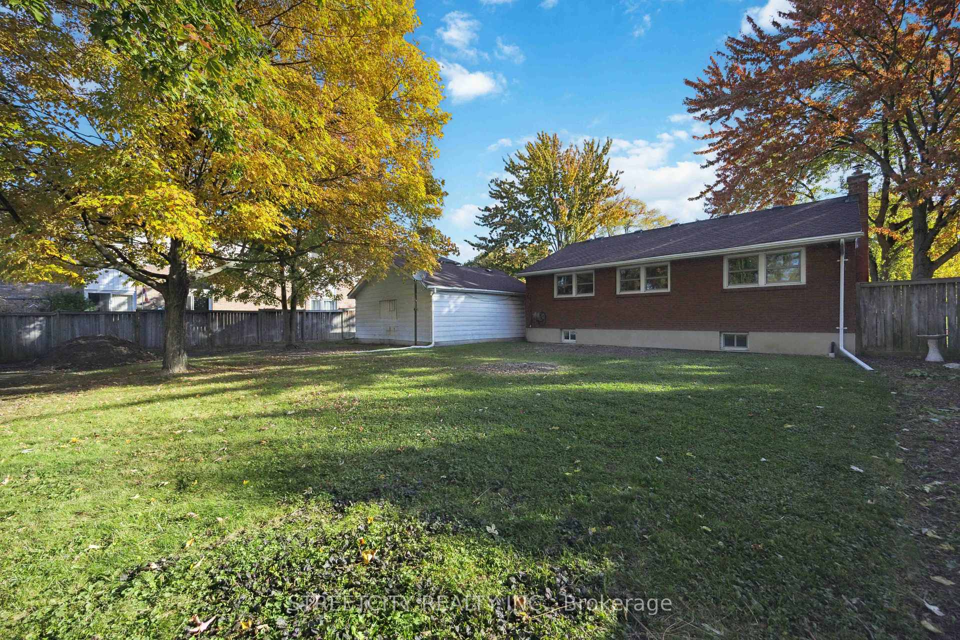 Photo 25 of 359 Murray Street, St. Clair — HOMEH