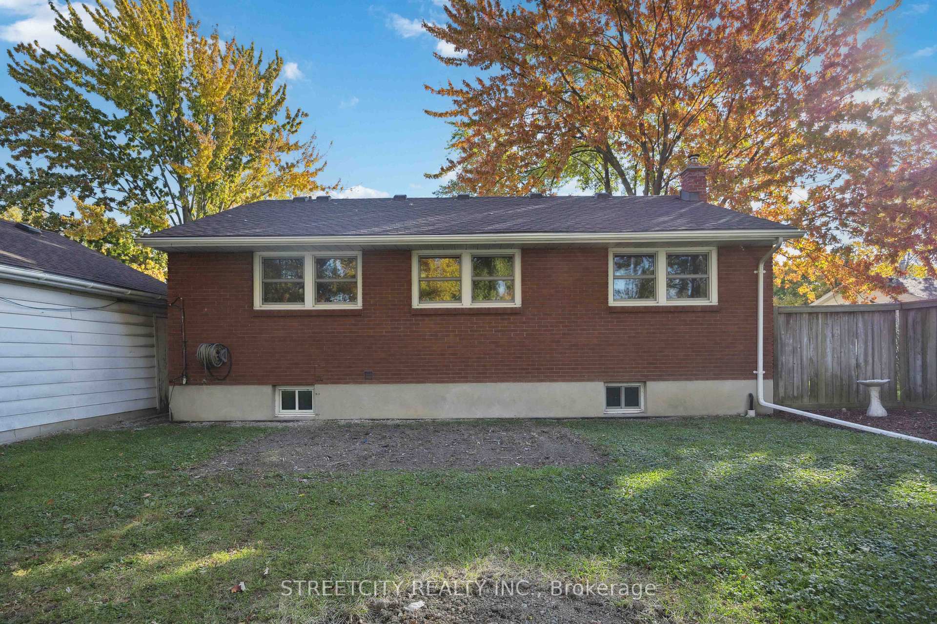 Photo 29 of 359 Murray Street, St. Clair — HOMEH