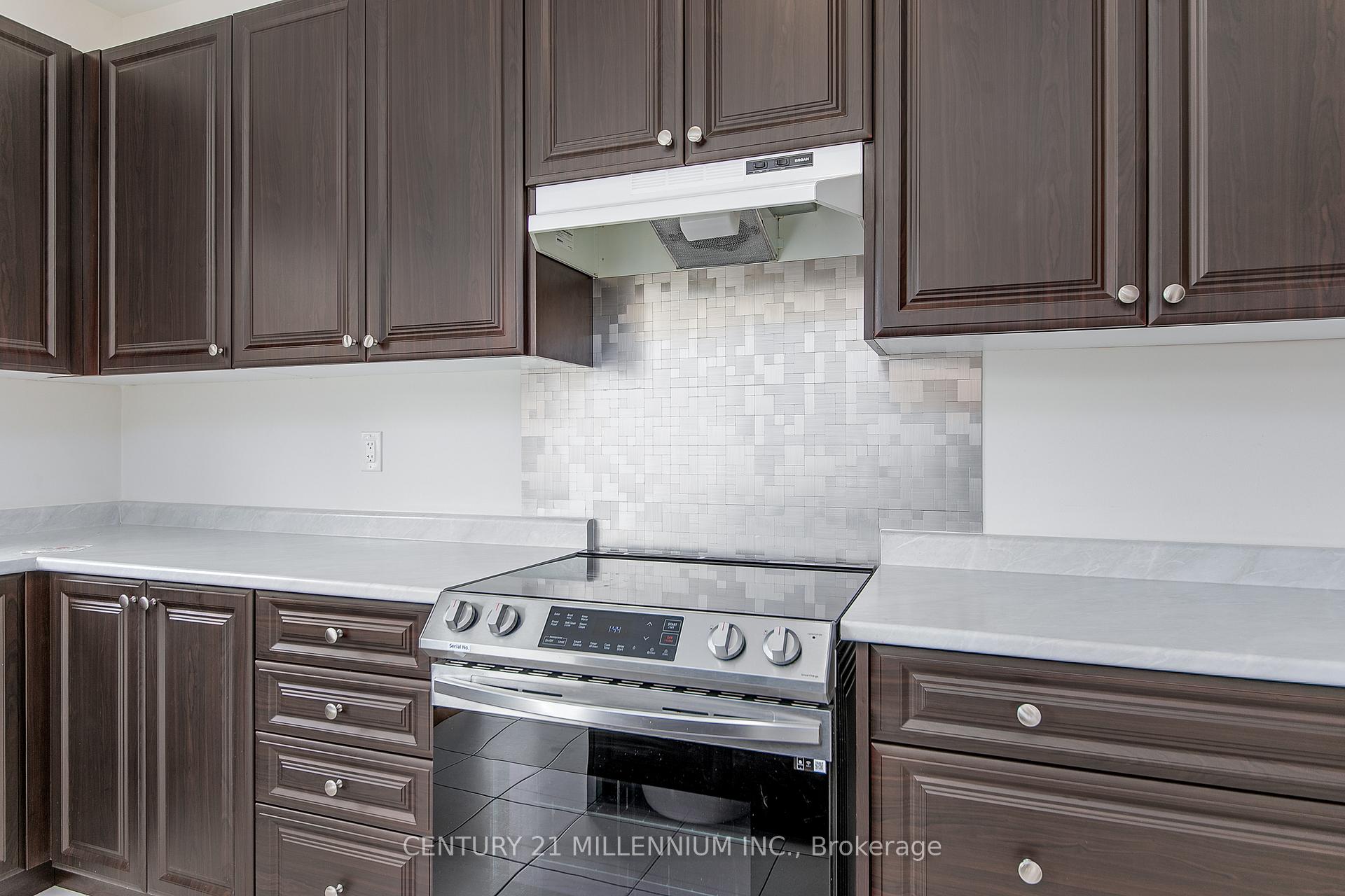 Photo 17 of 79 Rugman Crescent, Springwater, Centre Vespra — HOMEH