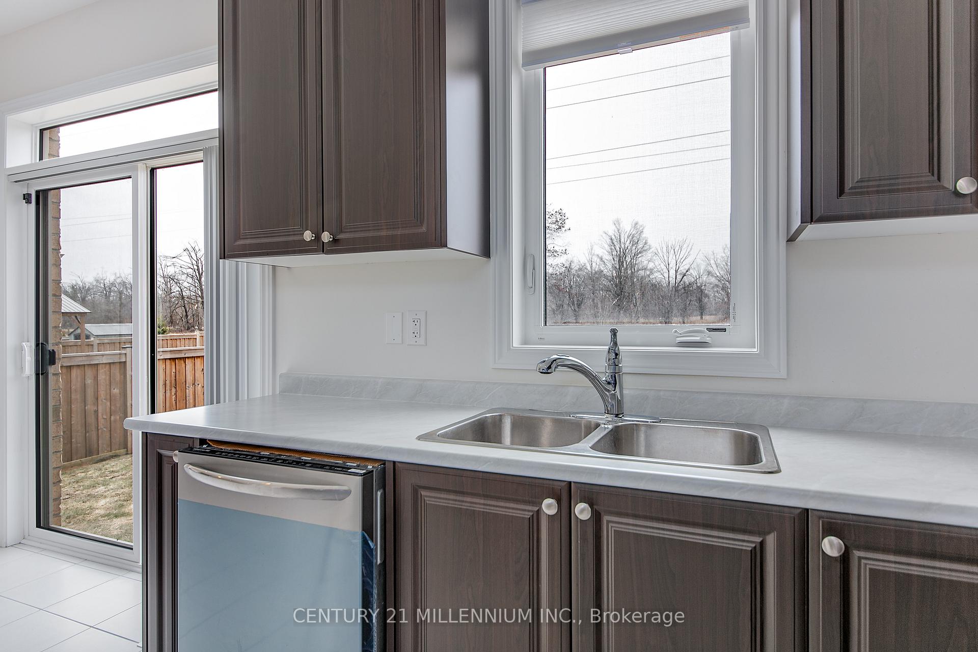 Photo 18 of 79 Rugman Crescent, Springwater, Centre Vespra — HOMEH