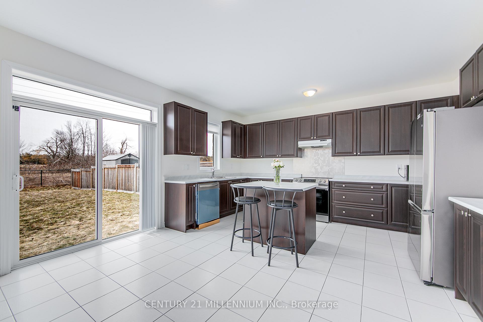 Photo 24 of 79 Rugman Crescent, Springwater, Centre Vespra — HOMEH