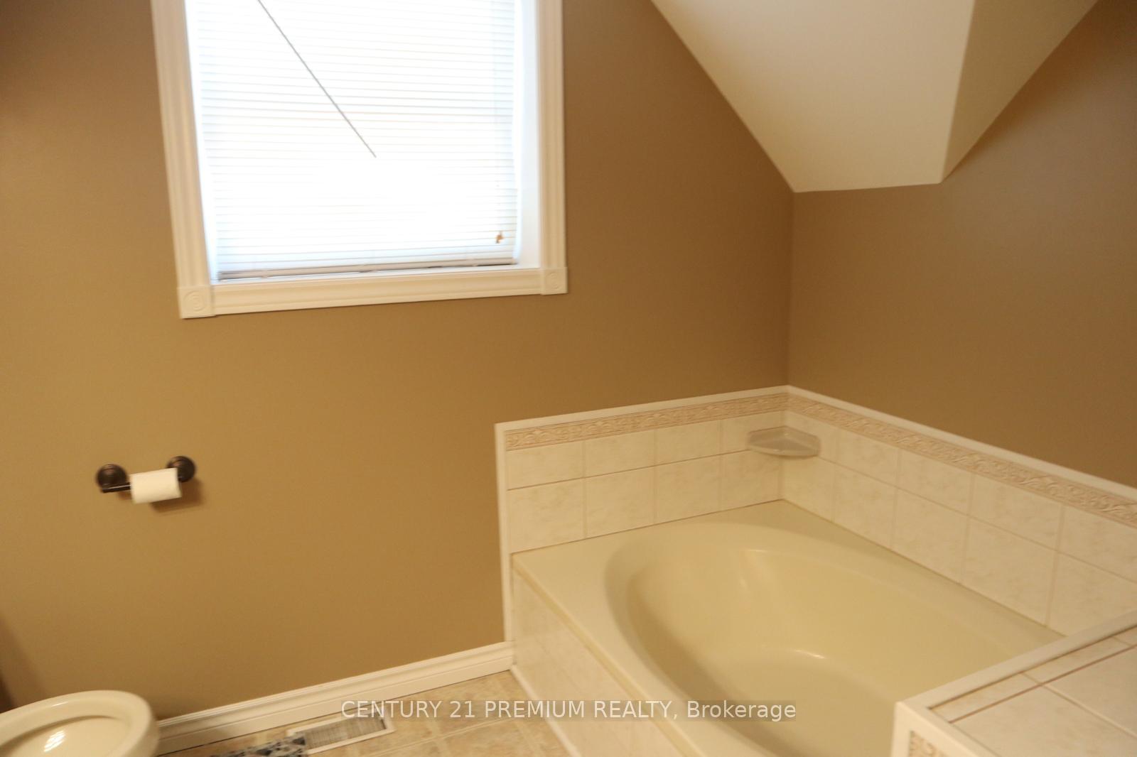 Photo 8 of Unit Upper Floor, 56 Princess Avenue, St. Thomas — HOMEH