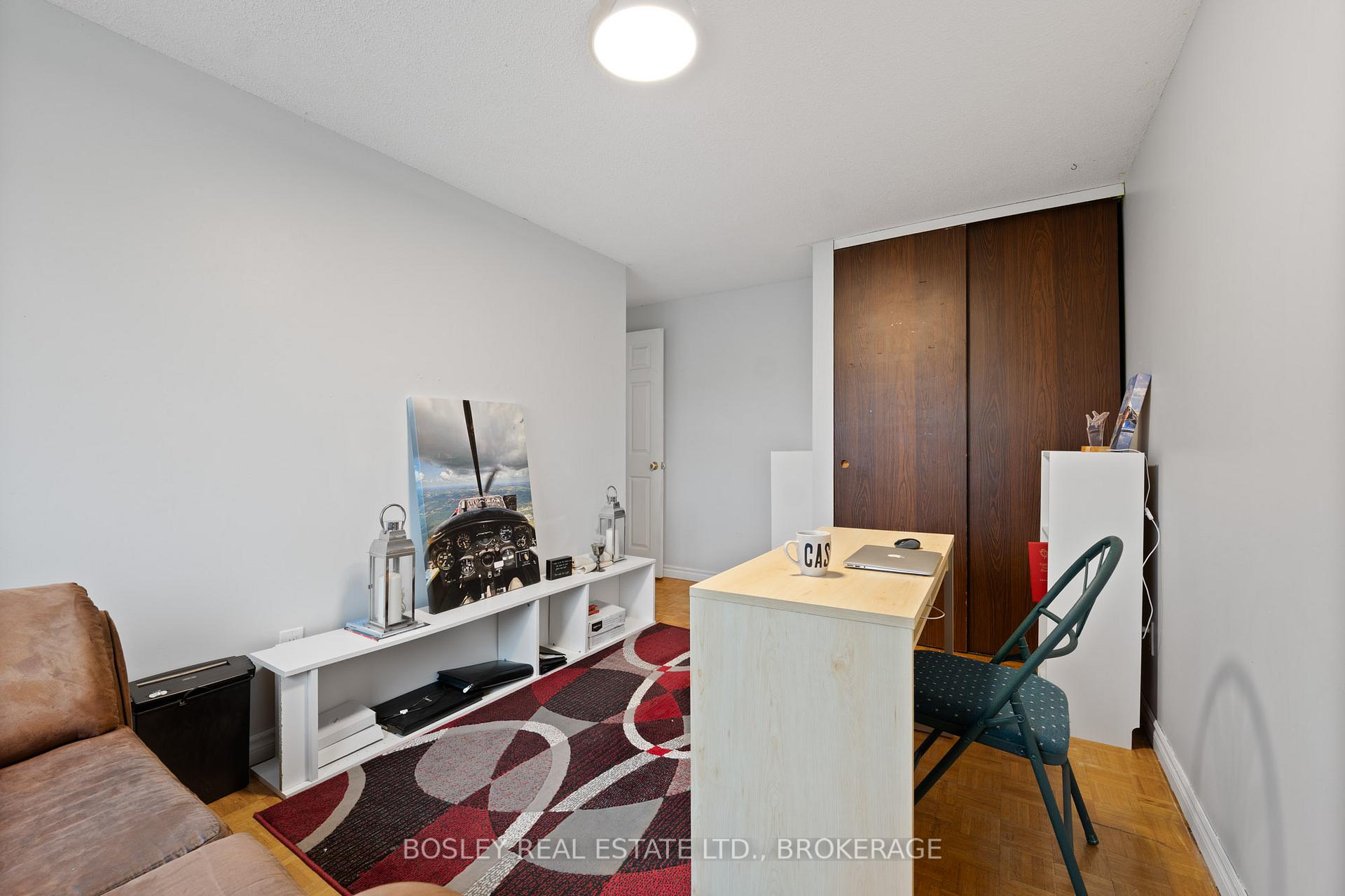 Photo 18 of 26 Allan Drive, St. Catharines, Fairview — HOMEH