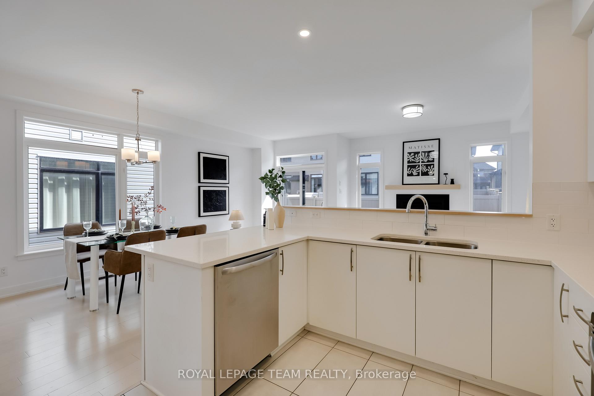 Photo 5 of 856 Clapham Terrace, Ottawa, Stittsville (South) — HOMEH