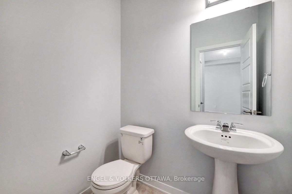 Photo 2 of 371 Crossway Terrace, Ottawa, Stittsville (North) — HOMEH