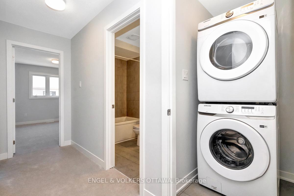 Photo 18 of 371 Crossway Terrace, Ottawa, Stittsville (North) — HOMEH