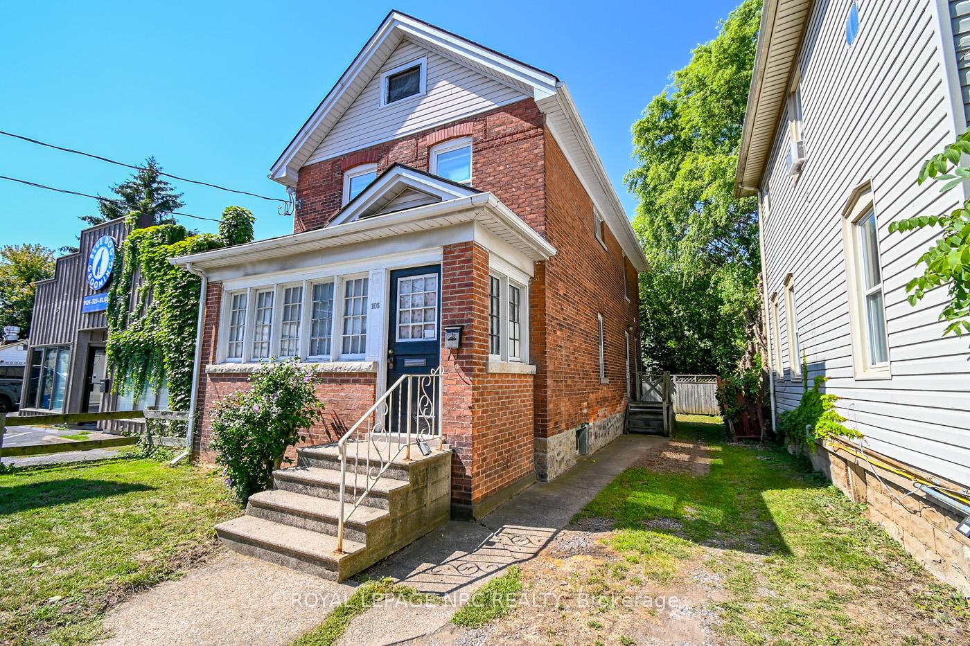 Front of 105 Lake Street