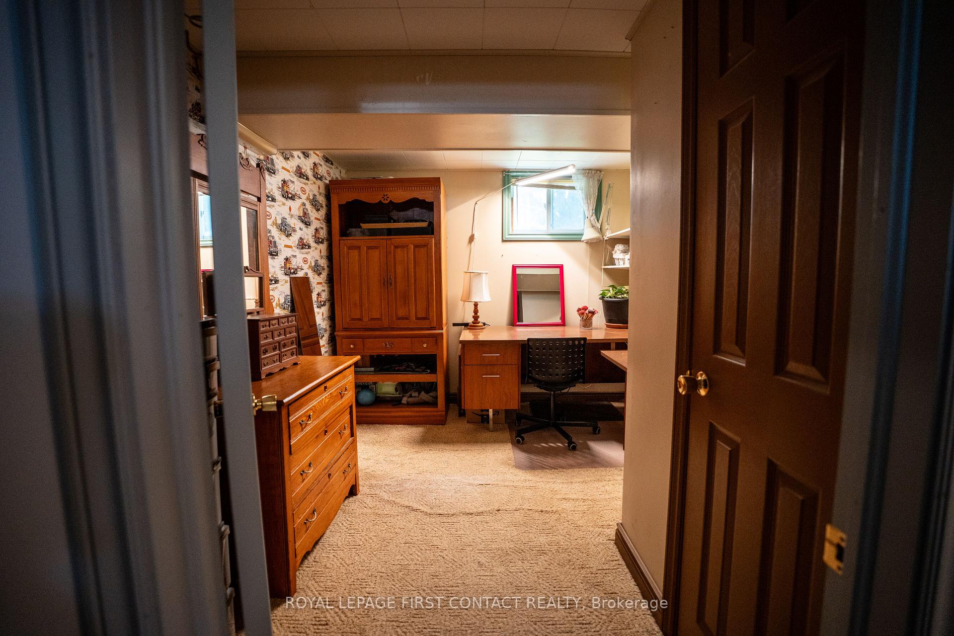 Photo 14 of 11 Ritchie Crescent, Springwater, Elmvale — HOMEH