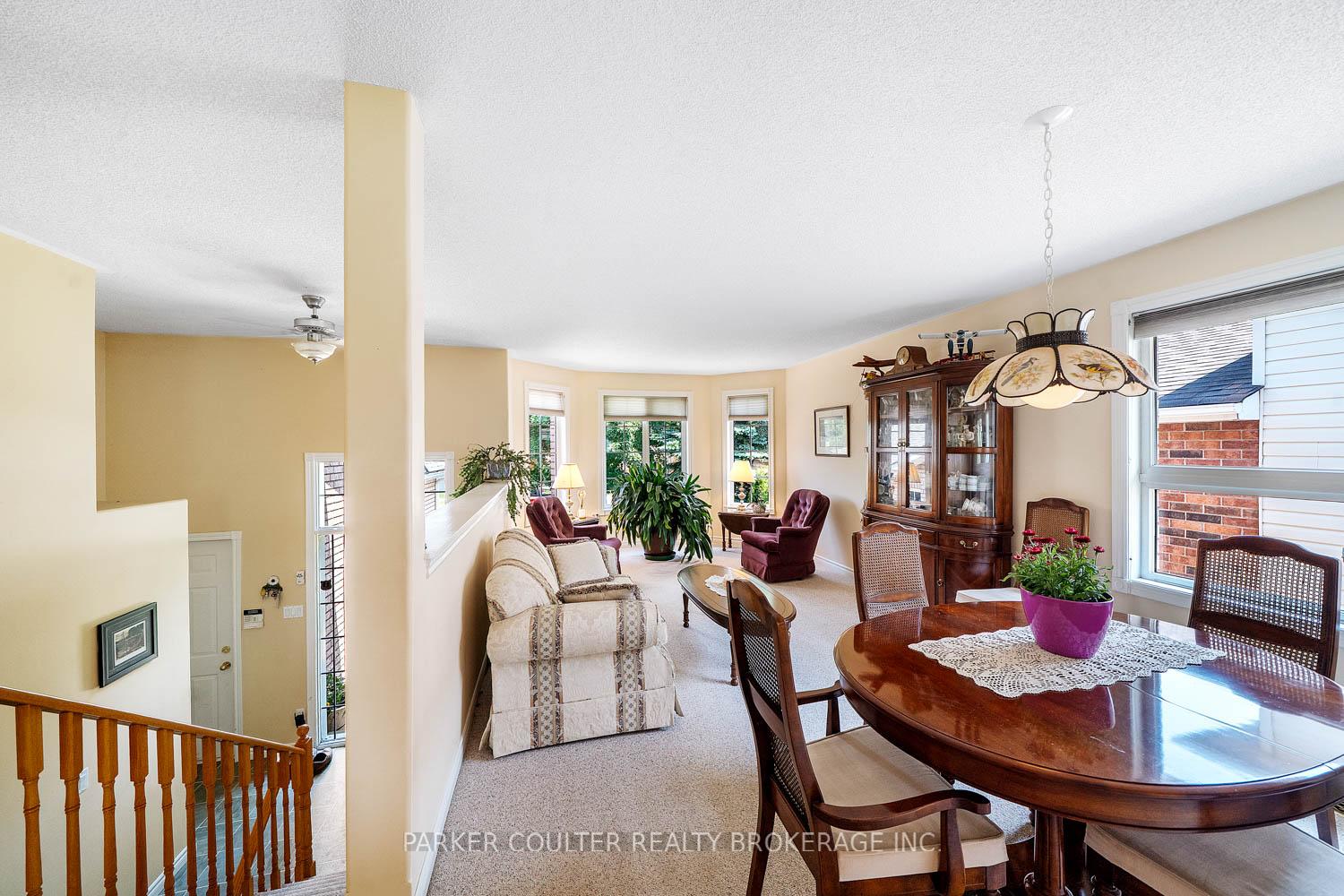 Photo 6 of 32 Ritchie Crescent, Springwater, Elmvale — HOMEH
