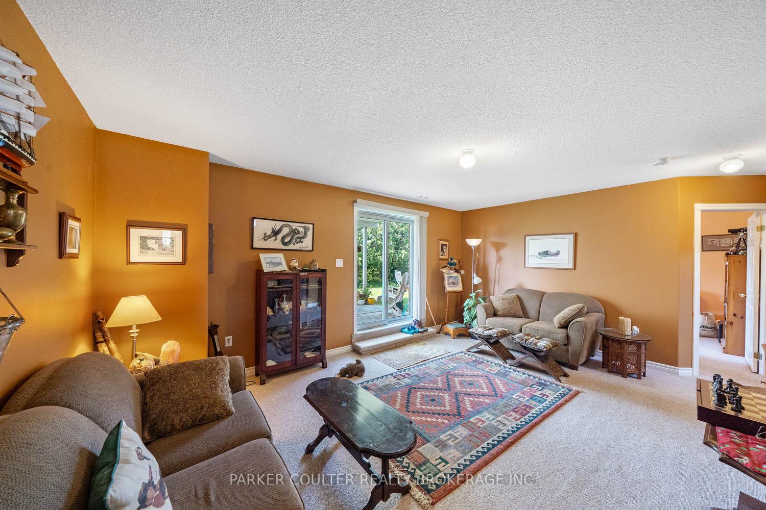 Photo 22 of 32 Ritchie Crescent, Springwater, Elmvale — HOMEH