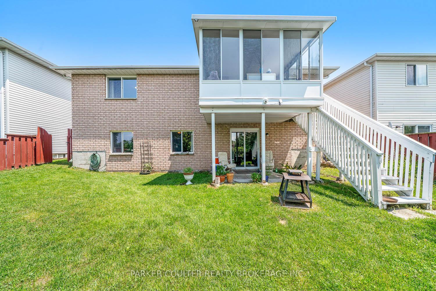 Photo 30 of 32 Ritchie Crescent, Springwater, Elmvale — HOMEH