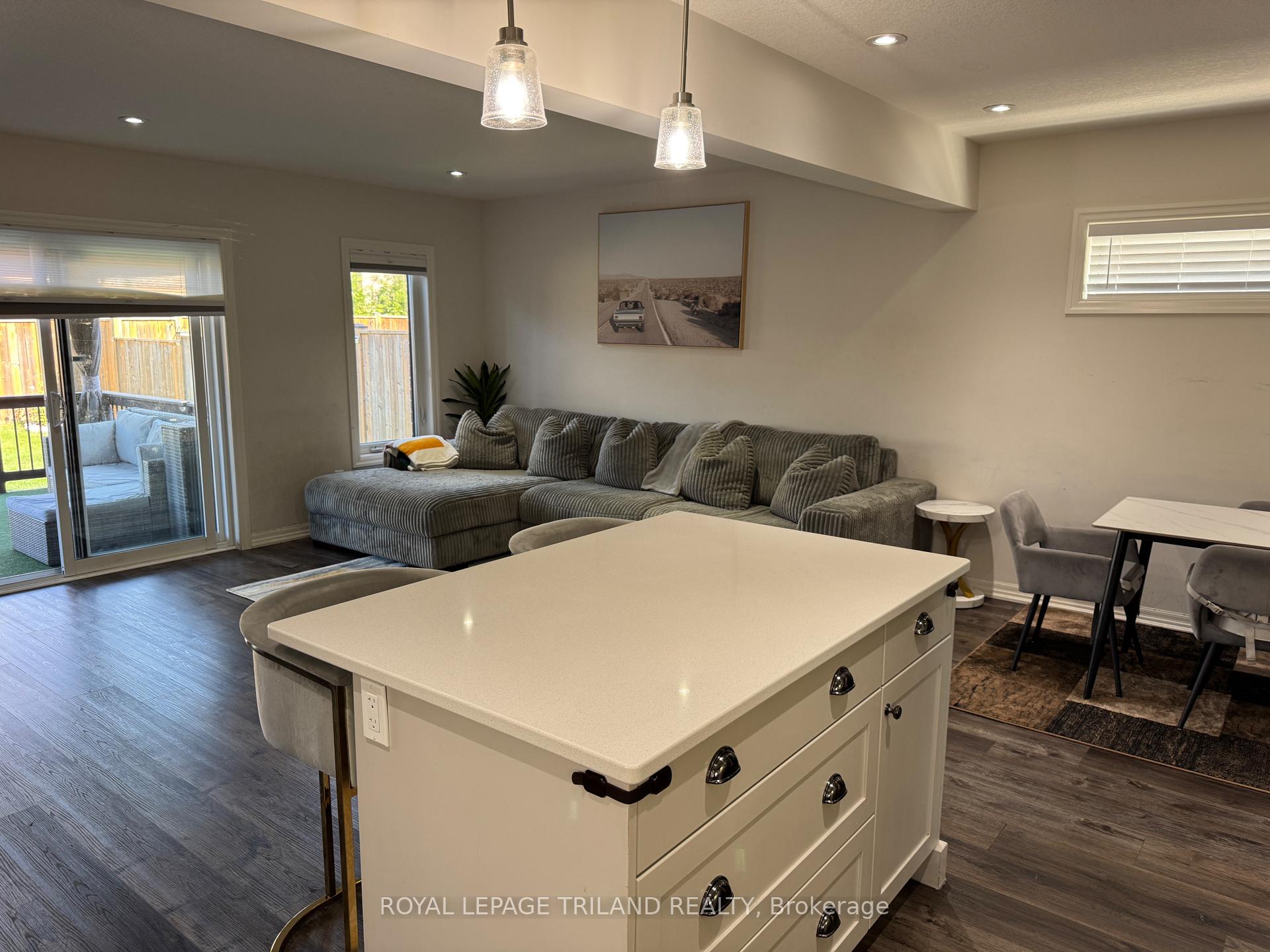 Photo 9 of Unit UPPER, 41 Cortland Terrace, St. Thomas — HOMEH