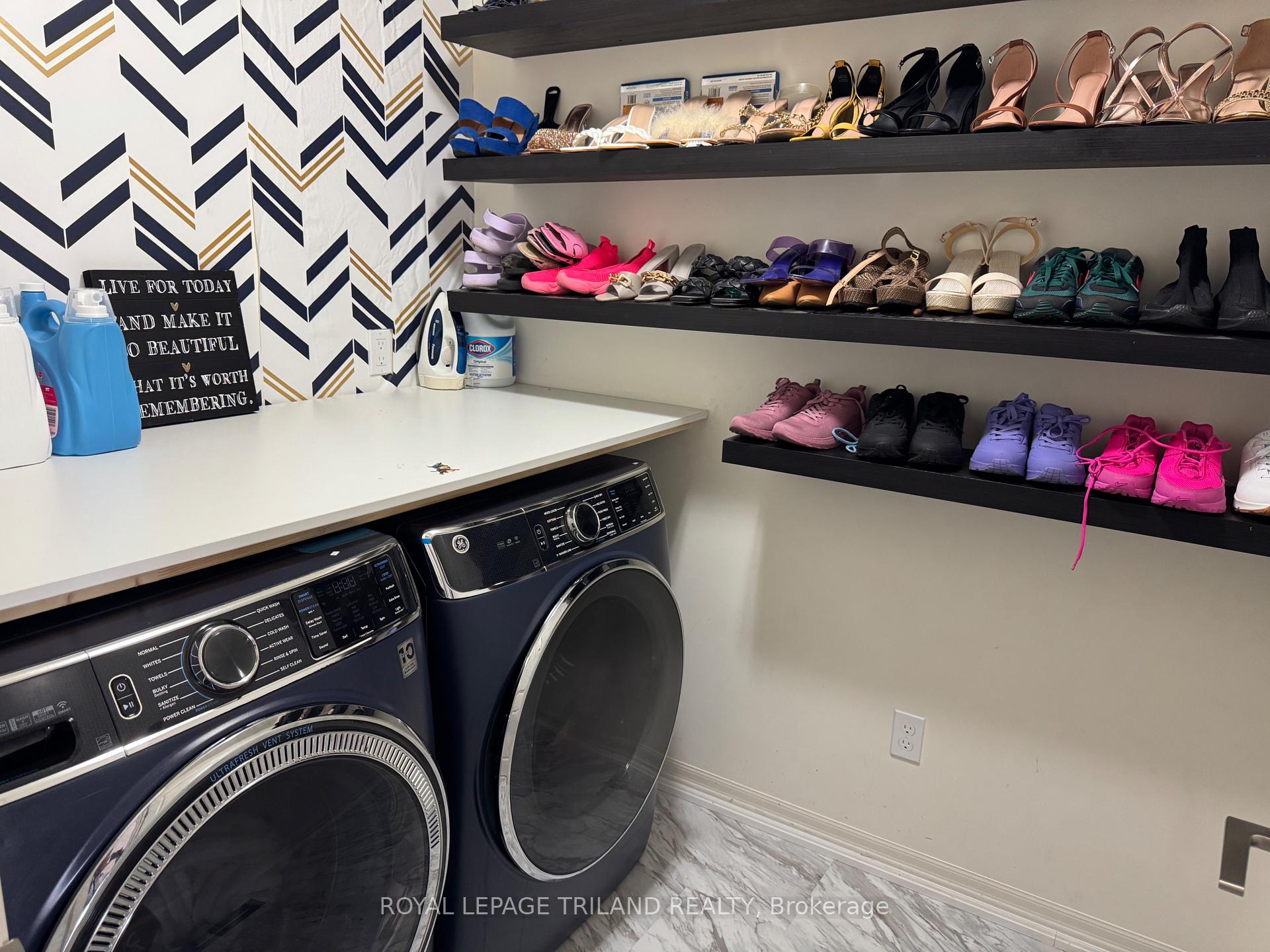 Photo 14 of Unit UPPER, 41 Cortland Terrace, St. Thomas — HOMEH