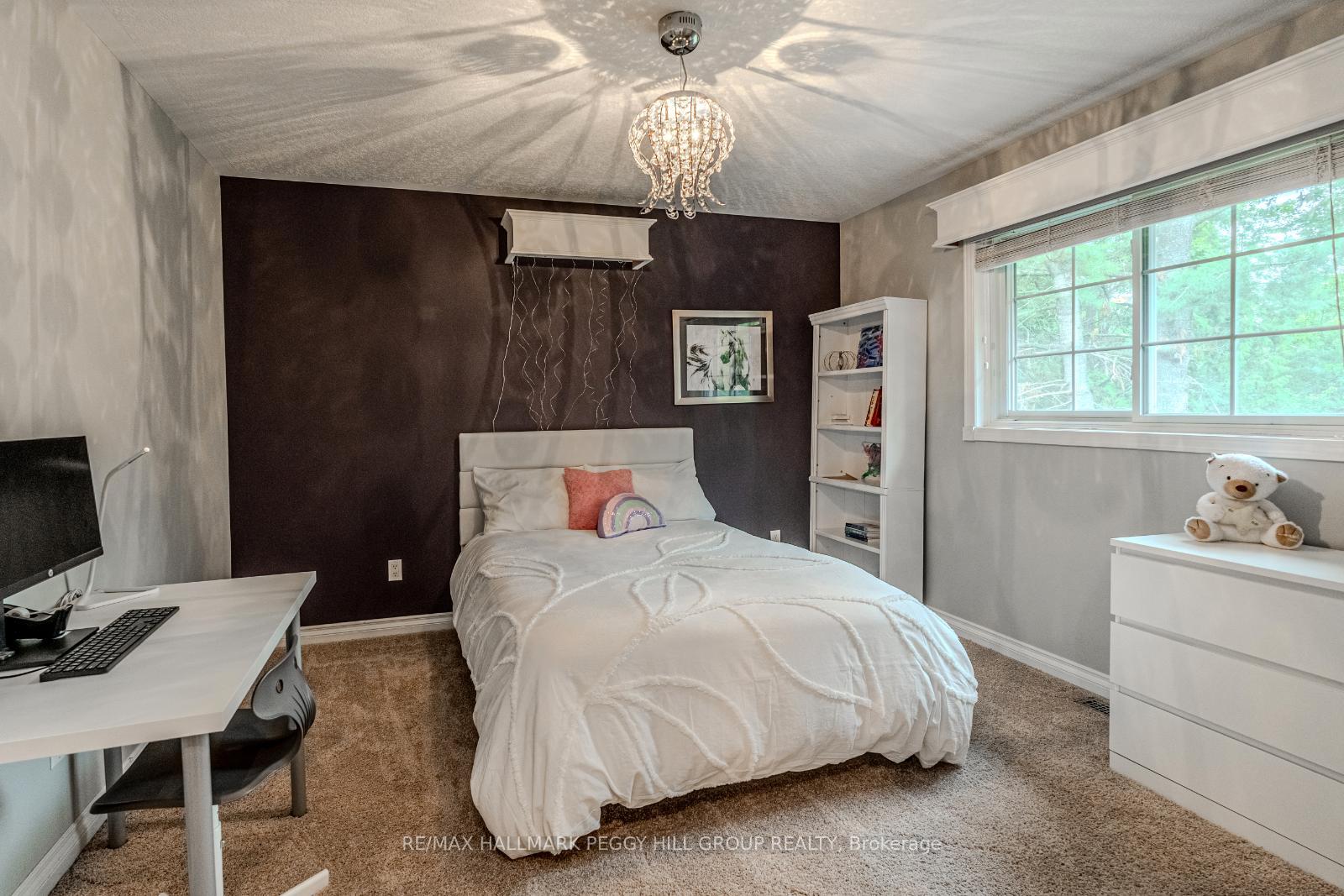 Photo 11 of 26 Lilac Lane, Springwater, Midhurst — HOMEH