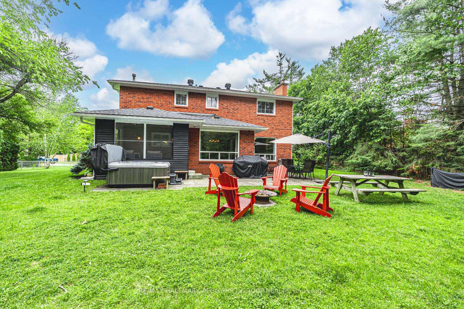 Photo 17 of 26 Lilac Lane, Springwater, Midhurst — HOMEH