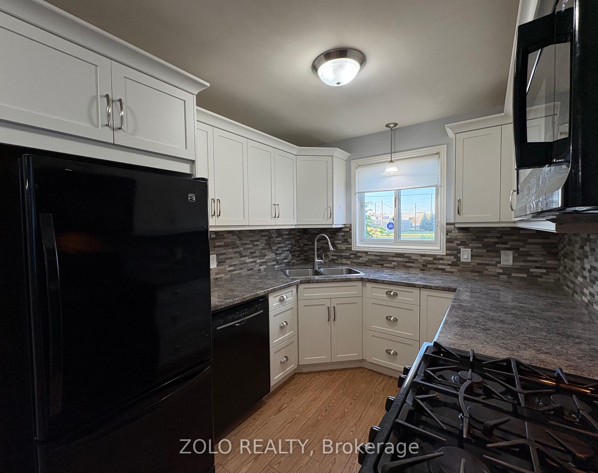 Photo 10 of 159 Erie Street, St. Thomas — HOMEH