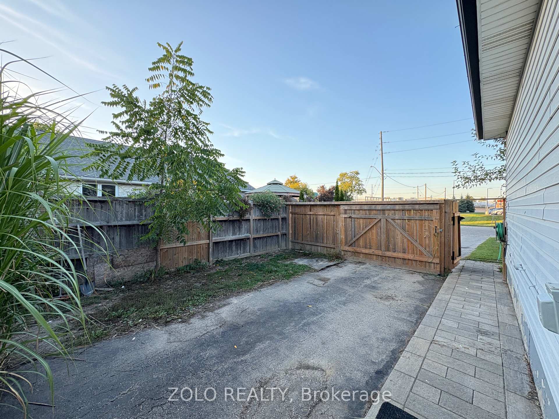 Photo 28 of 159 Erie Street, St. Thomas — HOMEH
