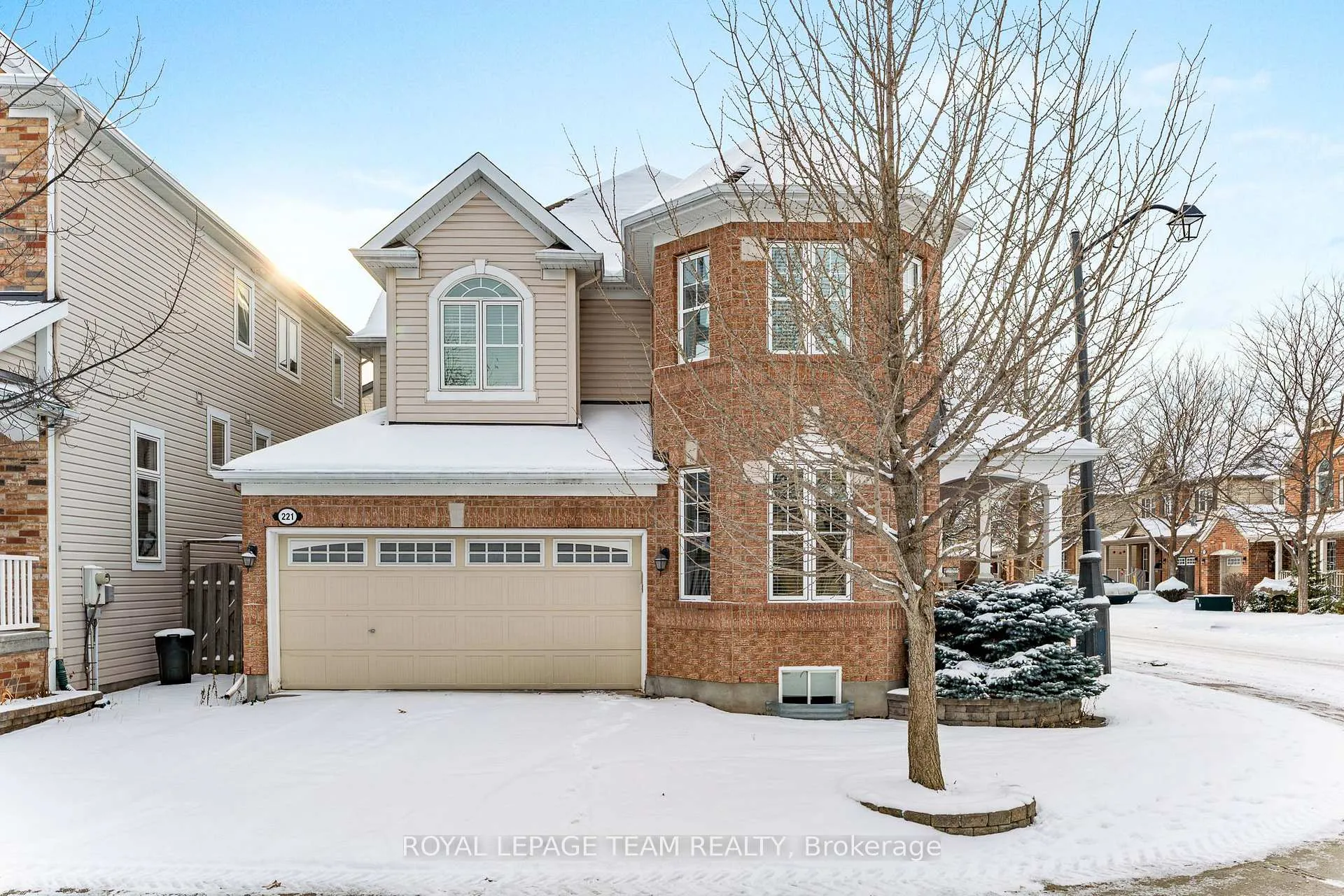 Photo 1 of 221 Kohilo Crescent, Ottawa, Stittsville (North) — HOMEH