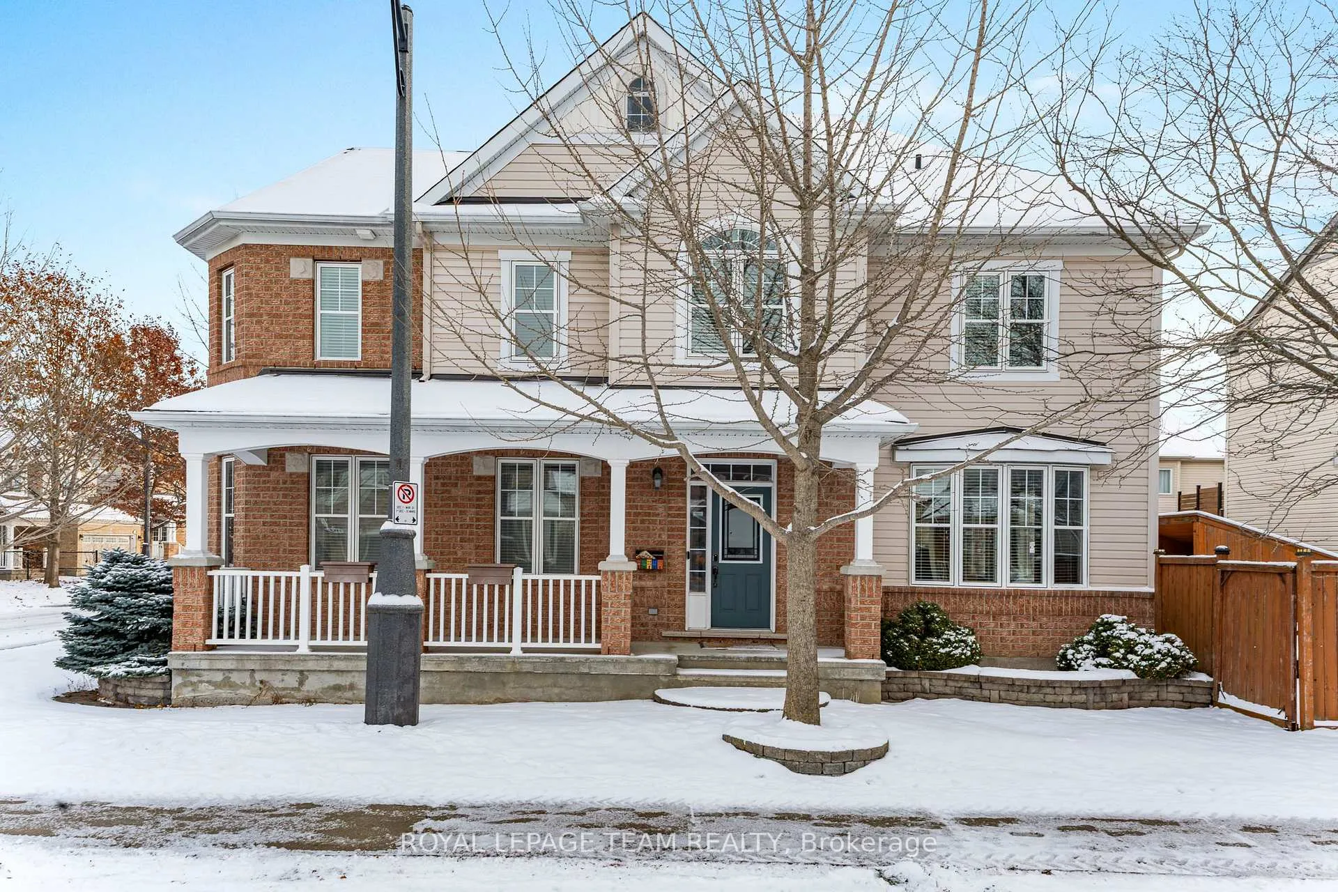 Photo 2 of 221 Kohilo Crescent, Ottawa, Stittsville (North) — HOMEH