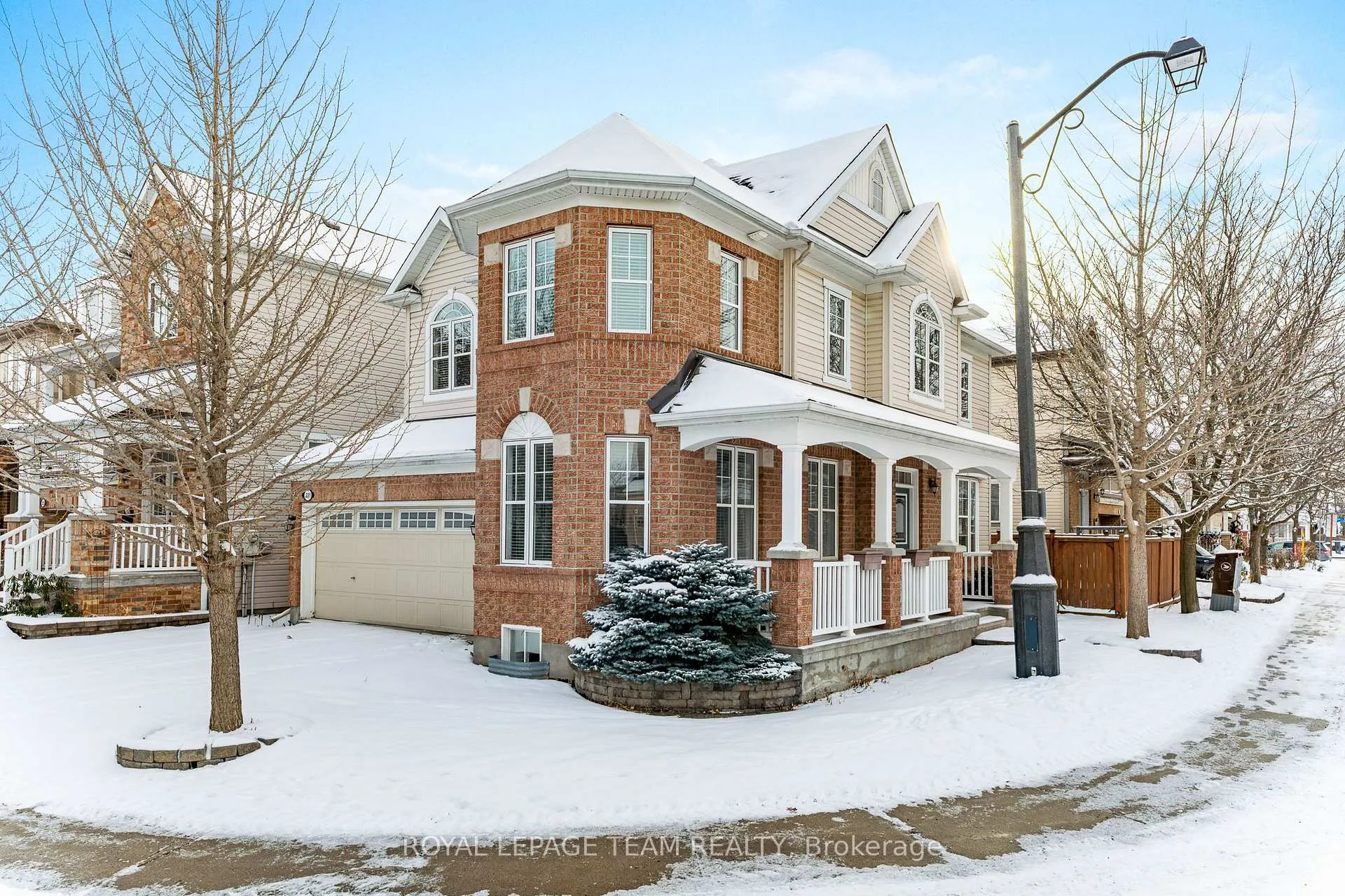 Photo 3 of 221 Kohilo Crescent, Ottawa, Stittsville (North) — HOMEH