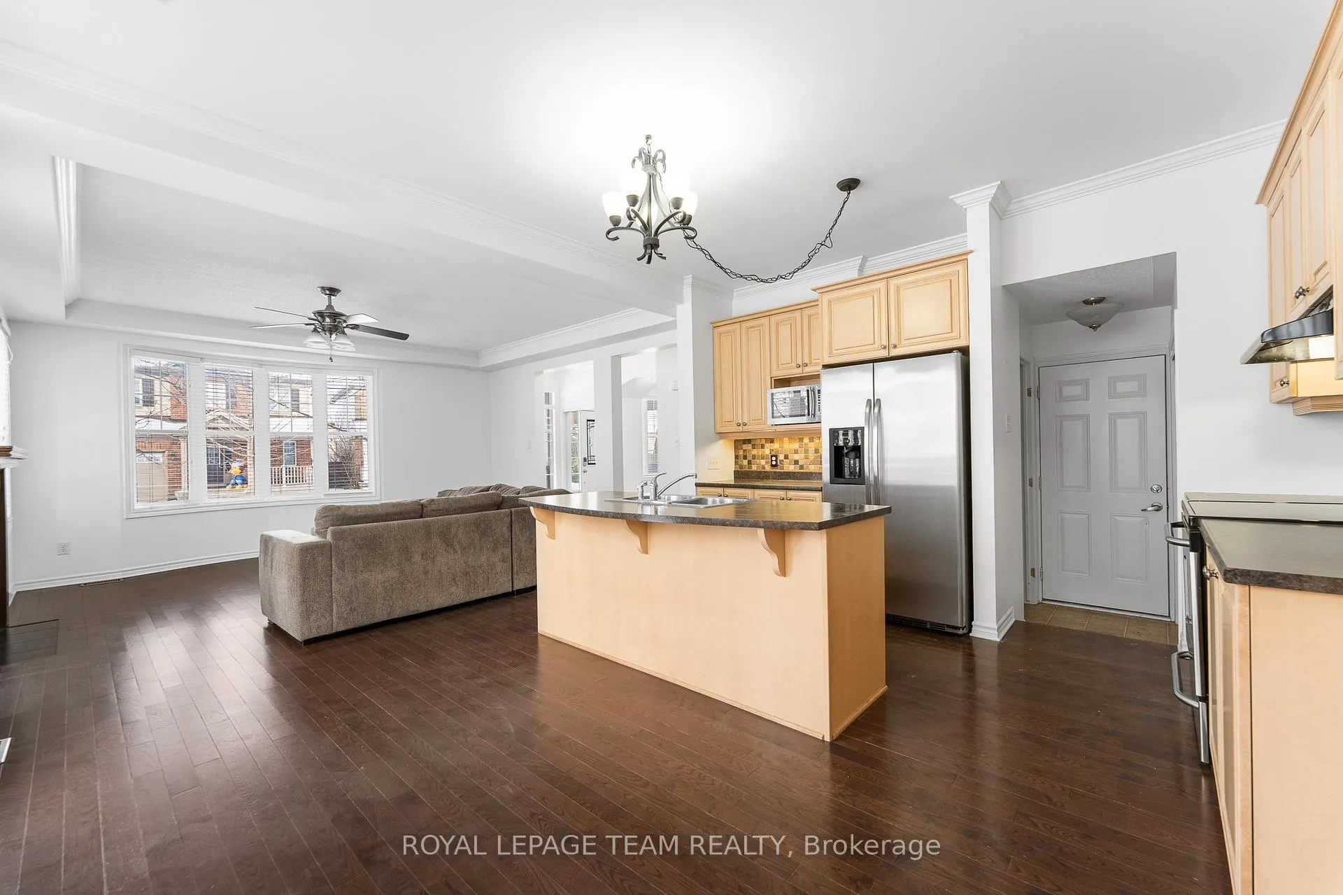 Photo 19 of 221 Kohilo Crescent, Ottawa, Stittsville (North) — HOMEH