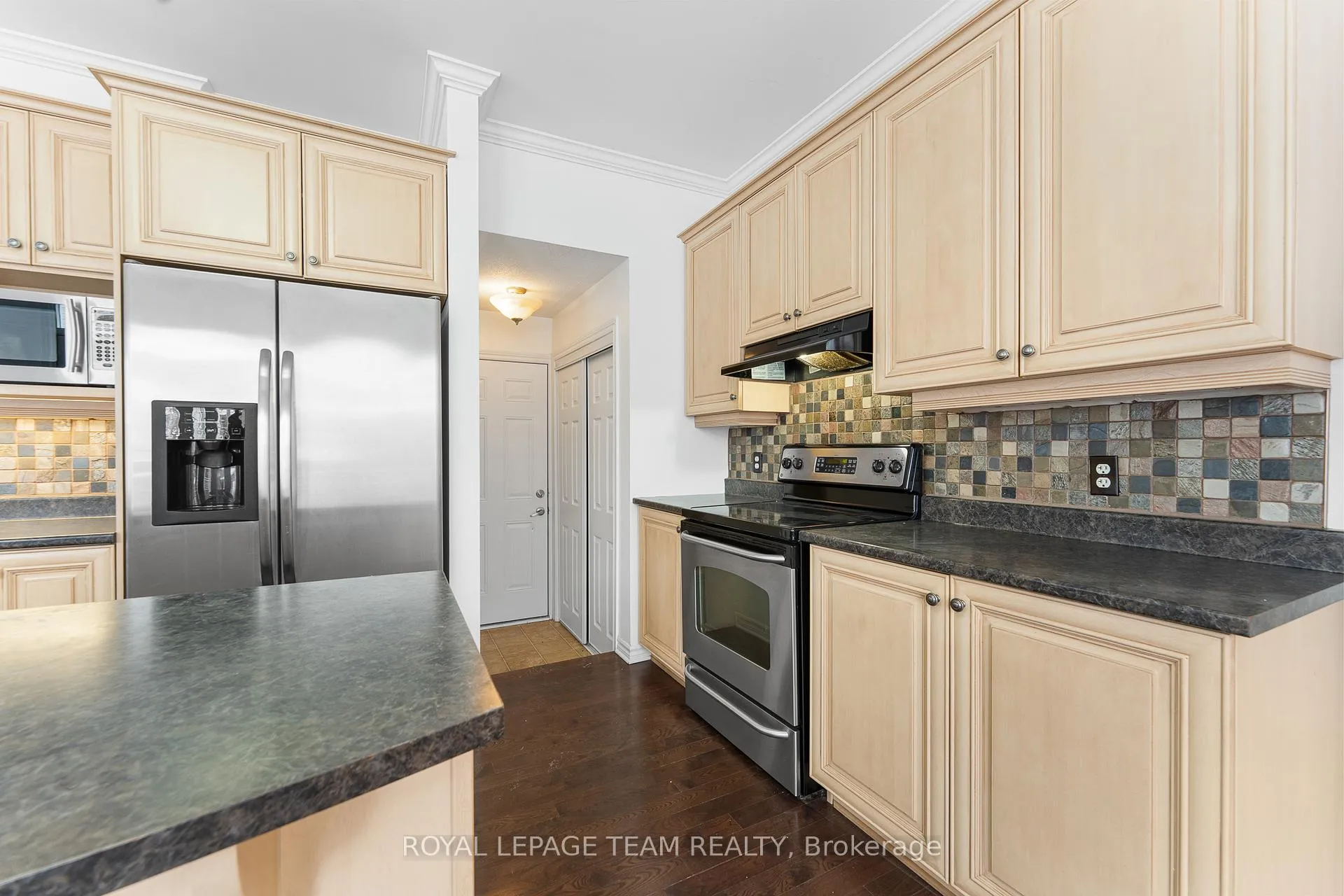Photo 22 of 221 Kohilo Crescent, Ottawa, Stittsville (North) — HOMEH