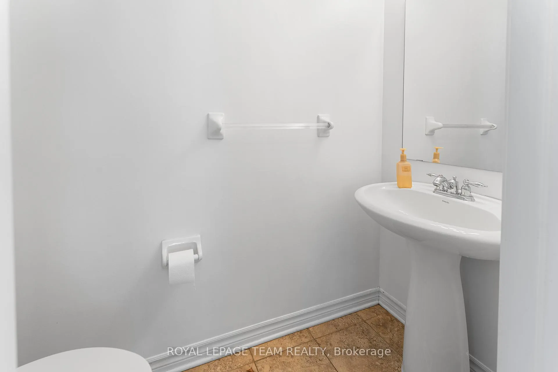 Photo 24 of 221 Kohilo Crescent, Ottawa, Stittsville (North) — HOMEH