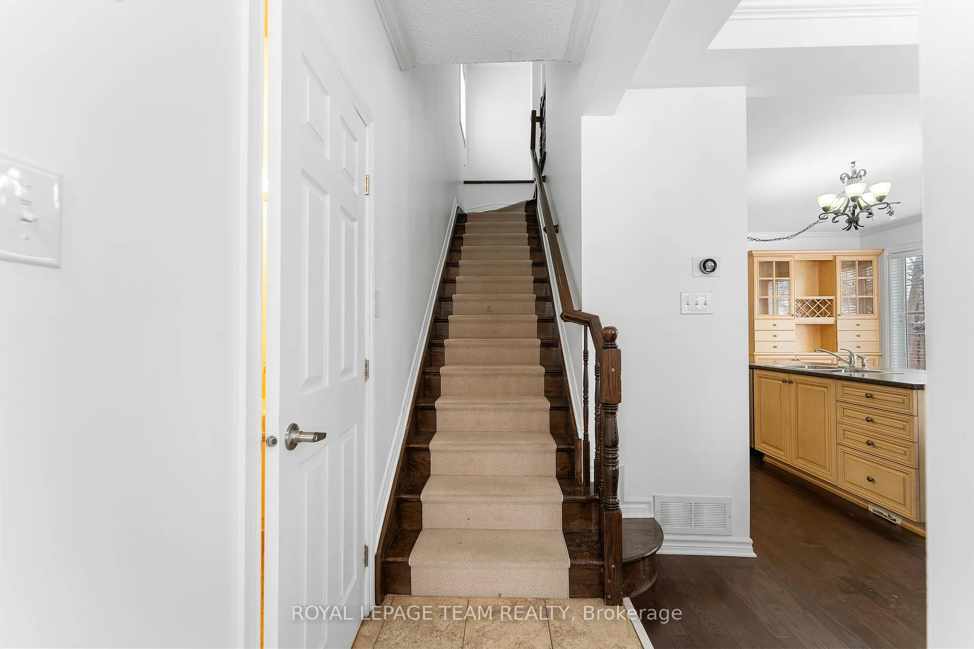 Photo 25 of 221 Kohilo Crescent, Ottawa, Stittsville (North) — HOMEH