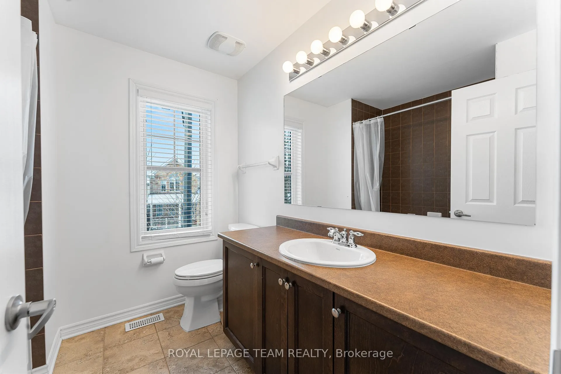 Photo 38 of 221 Kohilo Crescent, Ottawa, Stittsville (North) — HOMEH