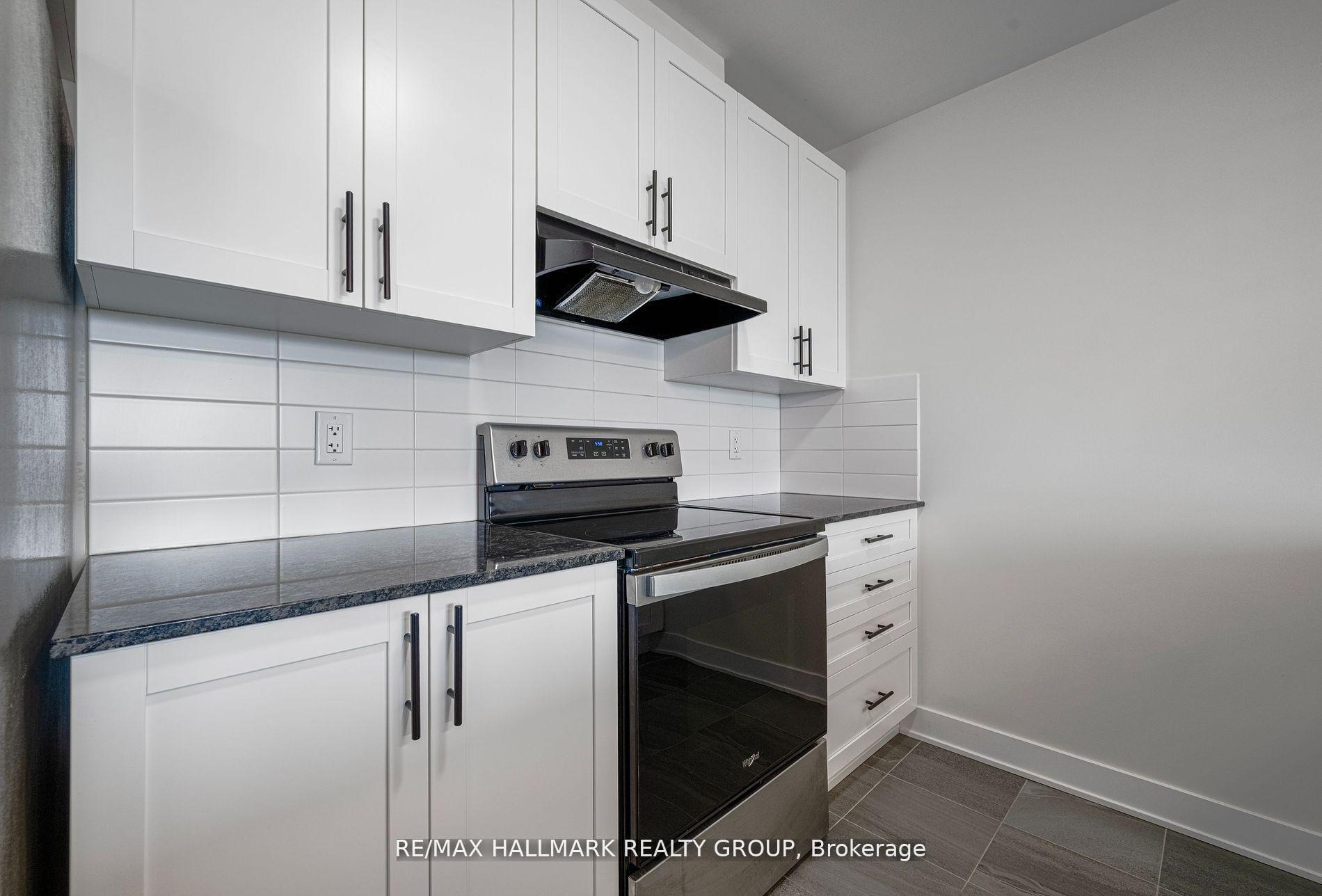 Photo 17 of 6357 Perth Street, Ottawa, Btwn Franktown Rd. & Fallowfield Rd. — HOMEH