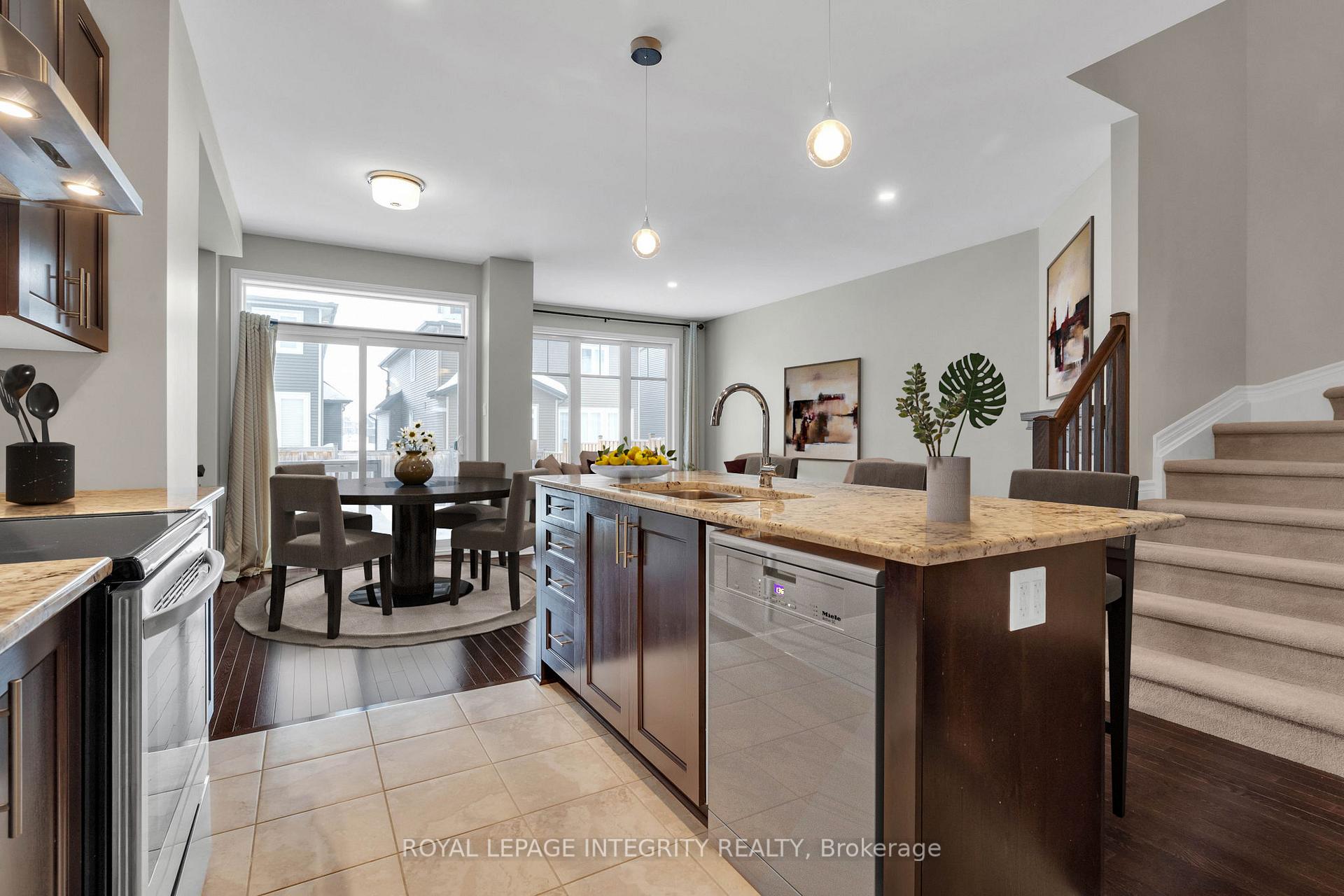 Photo 5 of 803 Indica Street, Ottawa, Stittsville (North) — HOMEH