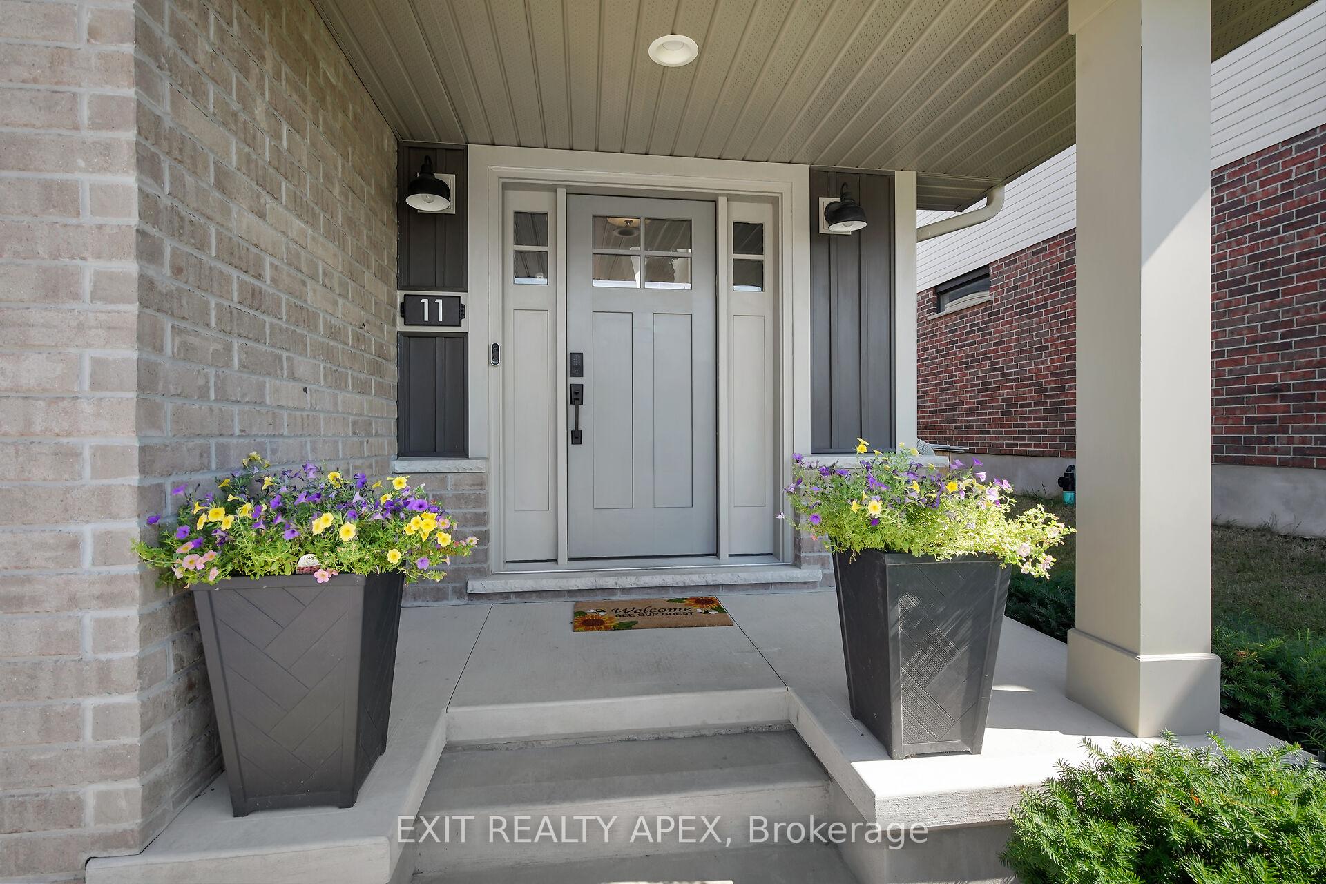 Photo 10 of 11 Charter Creek Court E, St. Thomas — HOMEH