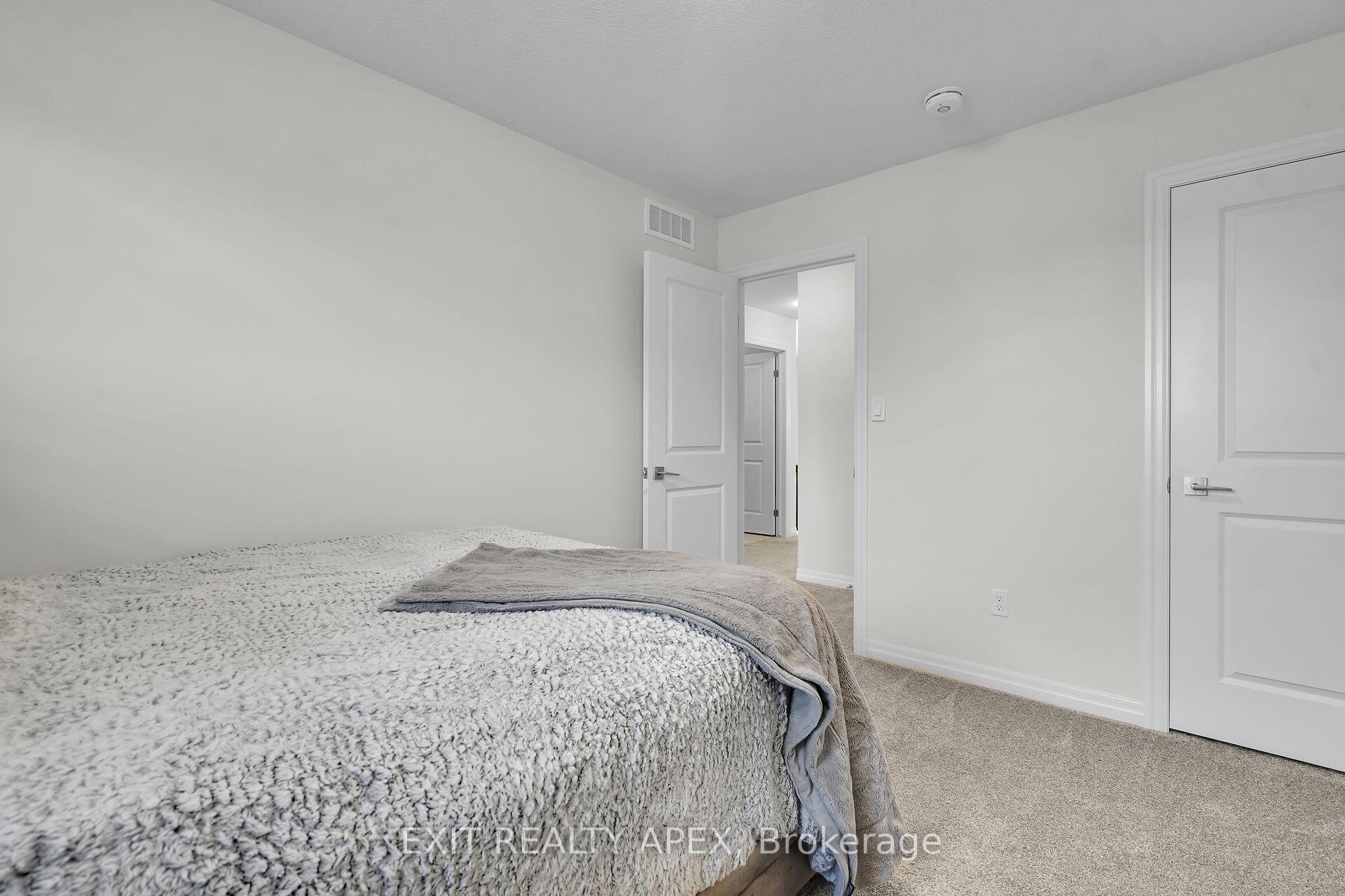 Photo 17 of 11 Charter Creek Court E, St. Thomas — HOMEH