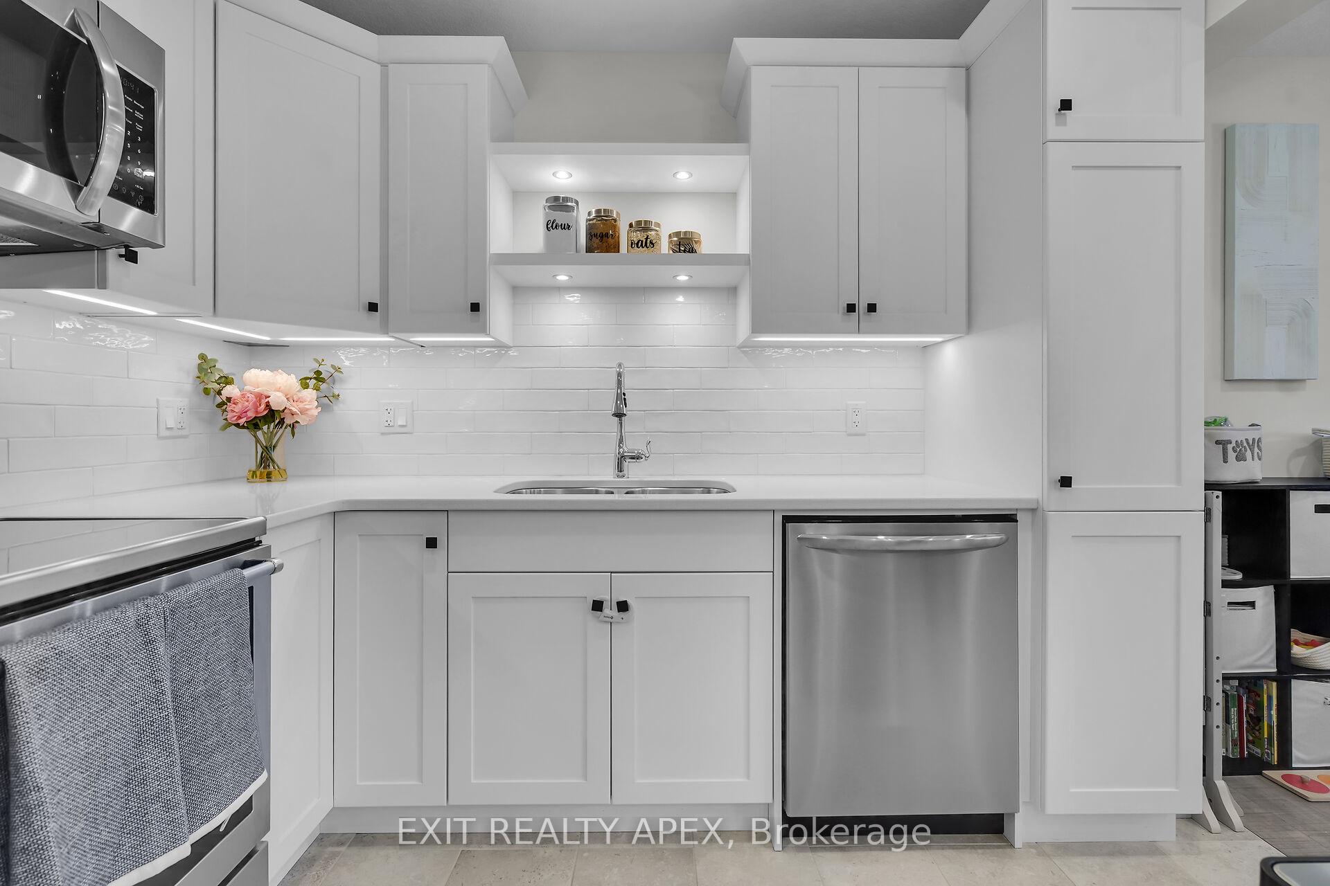 Photo 30 of 11 Charter Creek Court E, St. Thomas — HOMEH