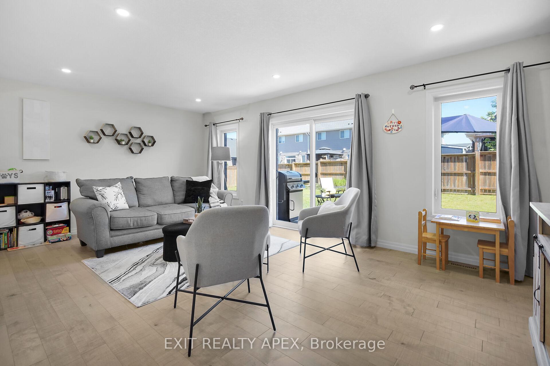Photo 33 of 11 Charter Creek Court E, St. Thomas — HOMEH
