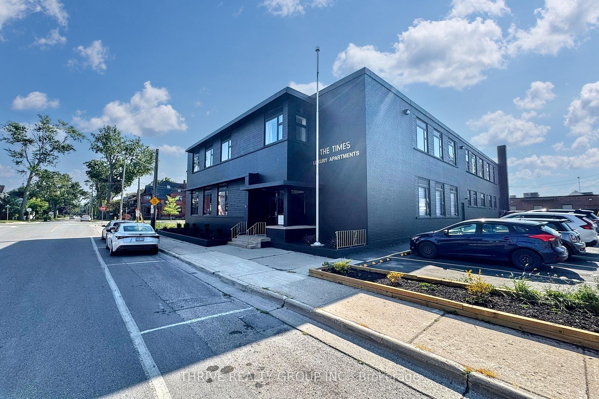 Front of Unit 9, 16 Hincks Street