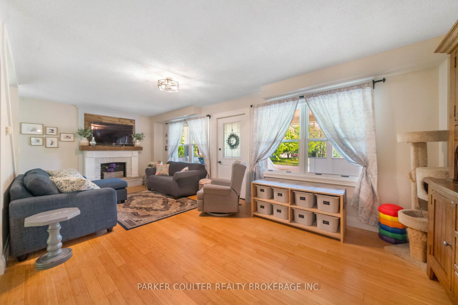 Photo 9 of 2352 Mcdonald Road, Springwater, Rural Springwater — HOMEH