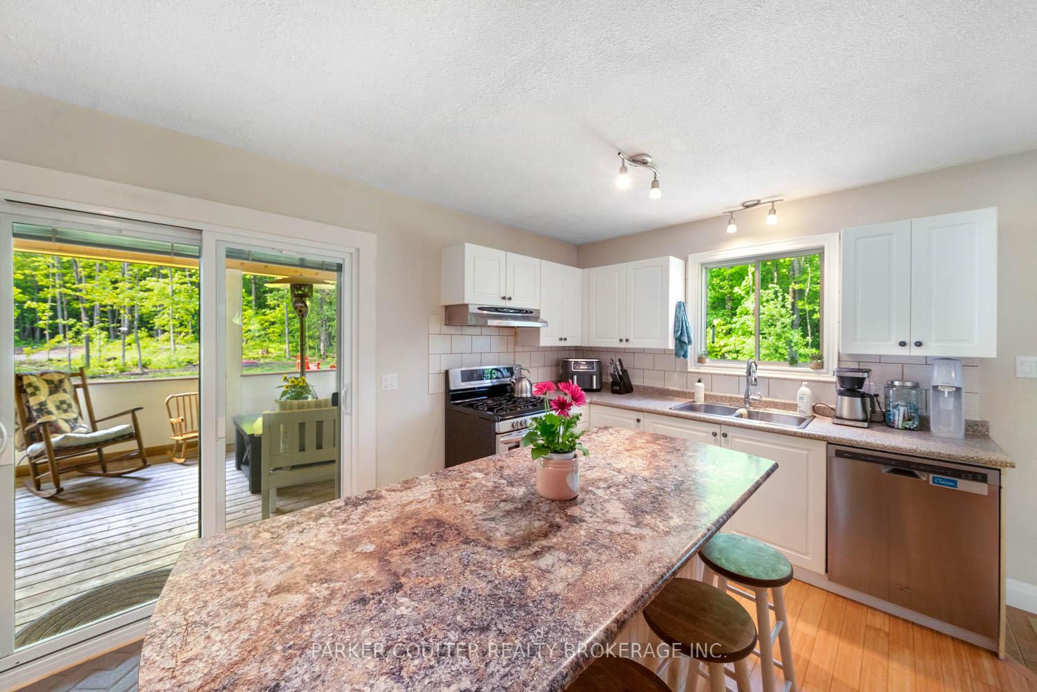 Photo 13 of 2352 Mcdonald Road, Springwater, Rural Springwater — HOMEH