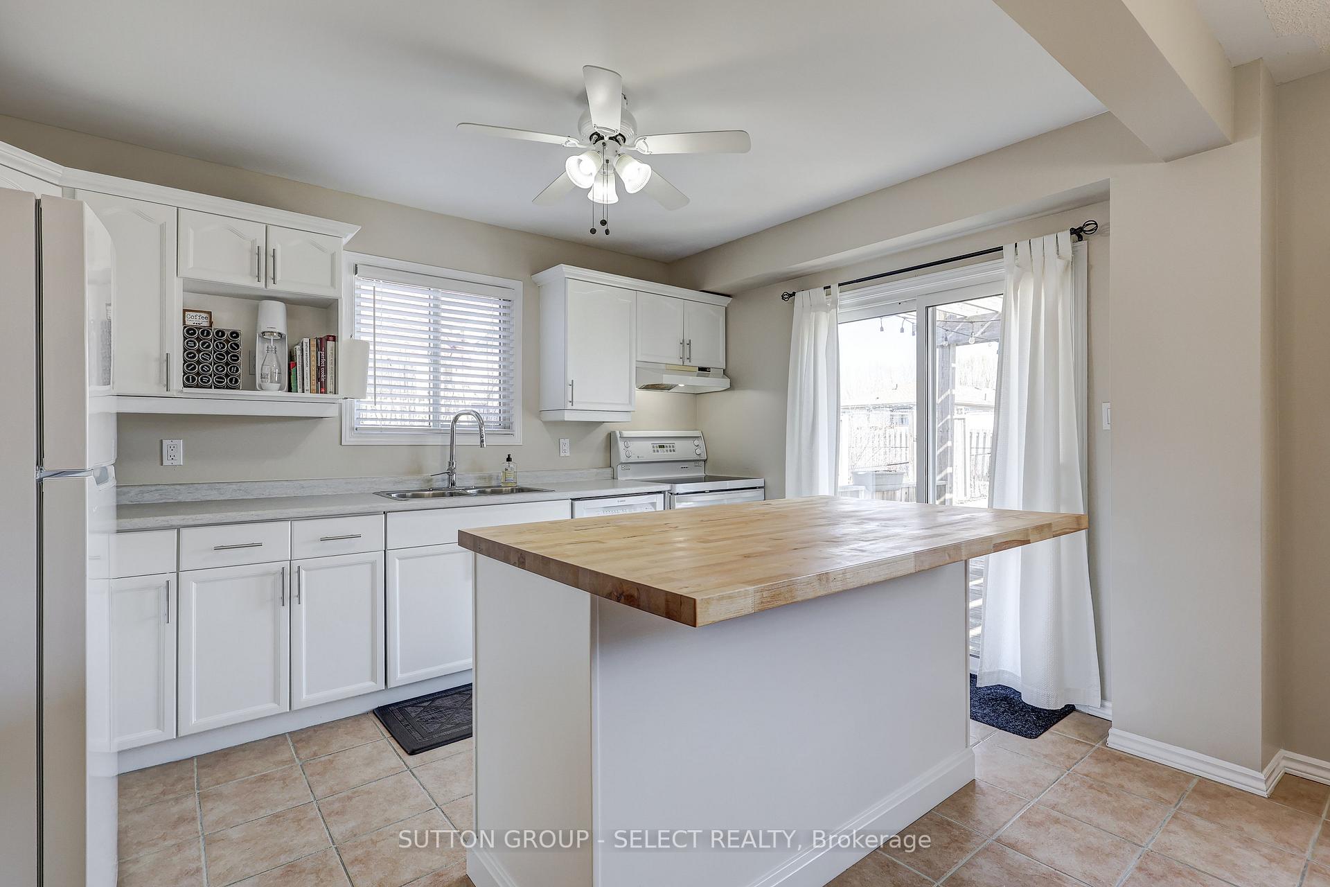 Photo 6 of 14 Ponsford Place, St. Thomas — HOMEH