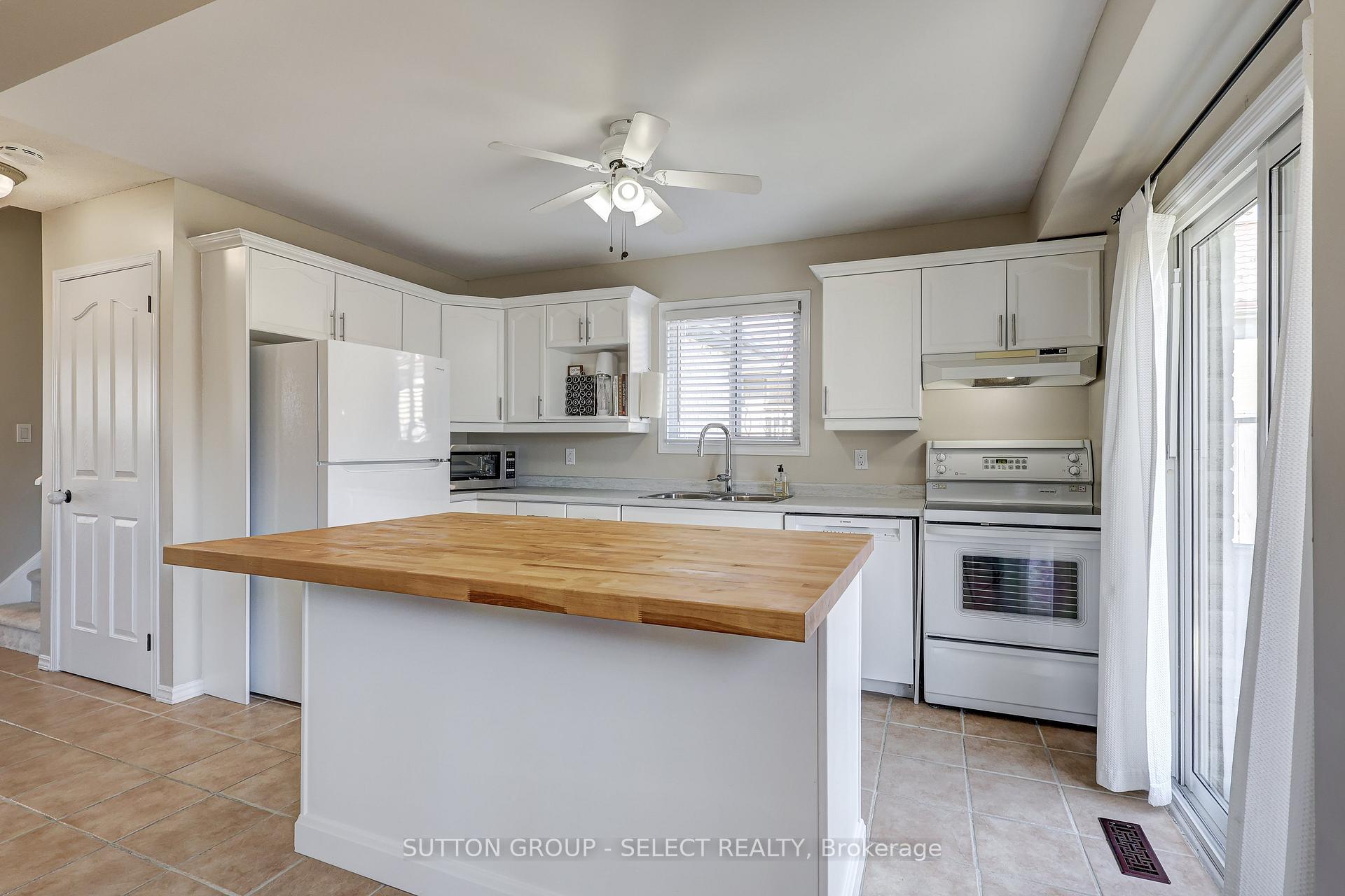 Photo 7 of 14 Ponsford Place, St. Thomas — HOMEH