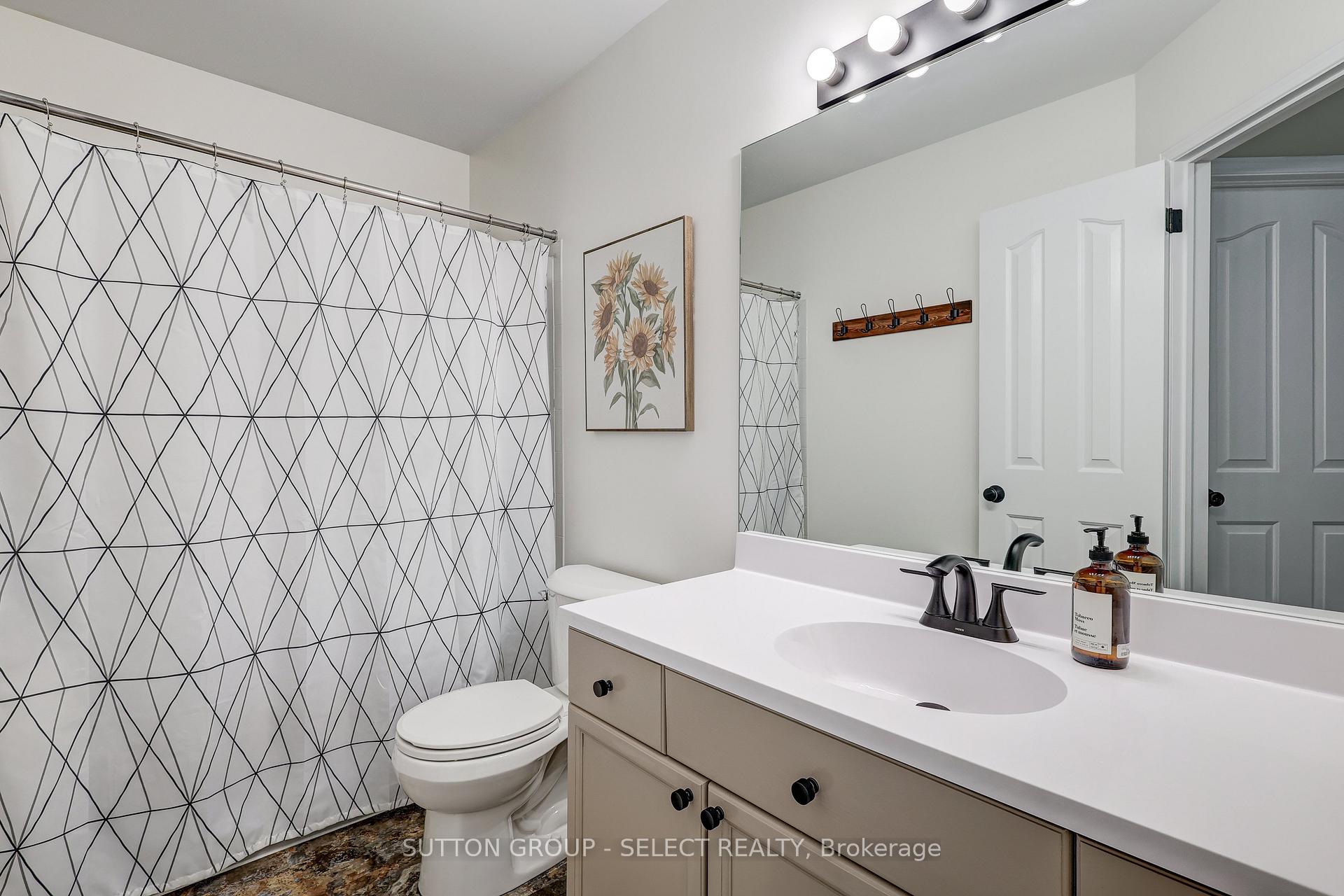 Photo 16 of 14 Ponsford Place, St. Thomas — HOMEH