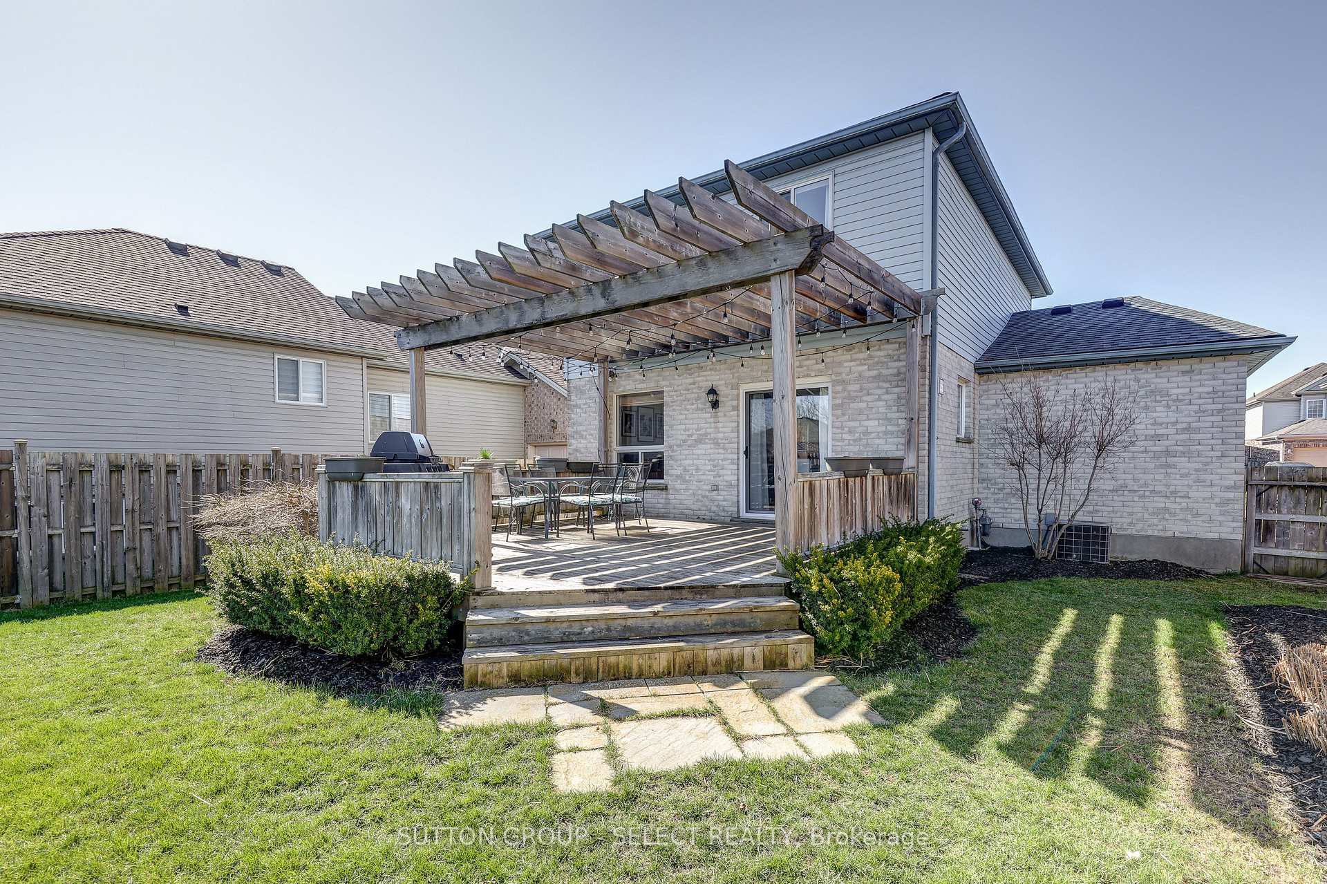 Photo 24 of 14 Ponsford Place, St. Thomas — HOMEH
