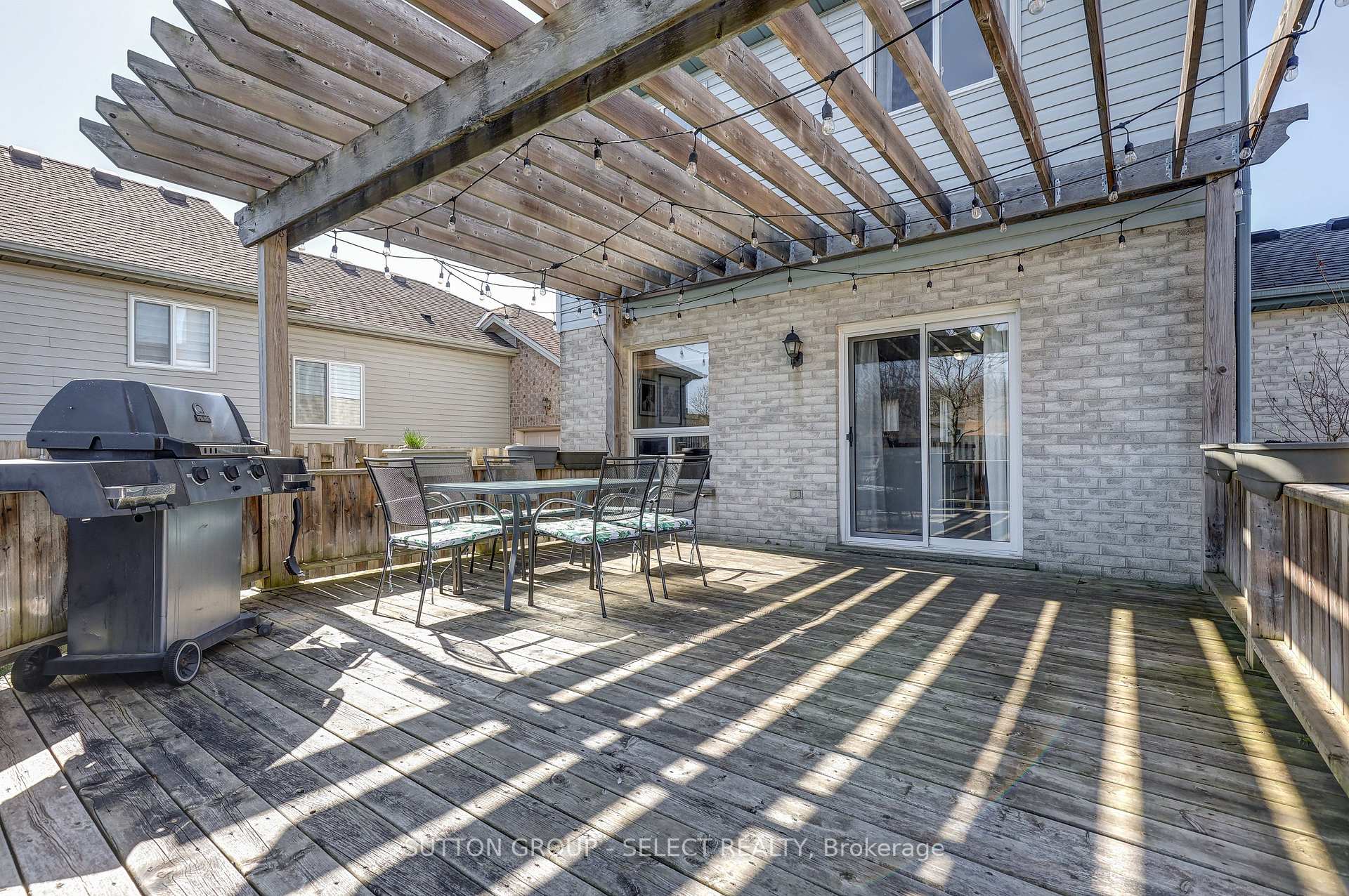 Photo 25 of 14 Ponsford Place, St. Thomas — HOMEH