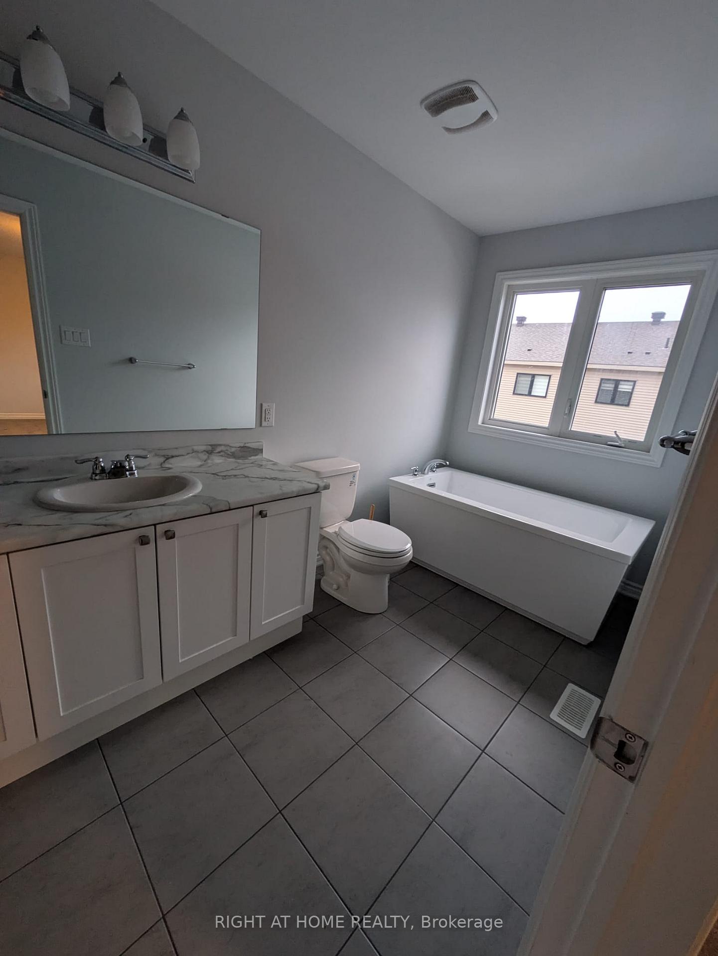 Photo 11 of 508 Culdaff Road, Ottawa, Stittsville (North) — HOMEH