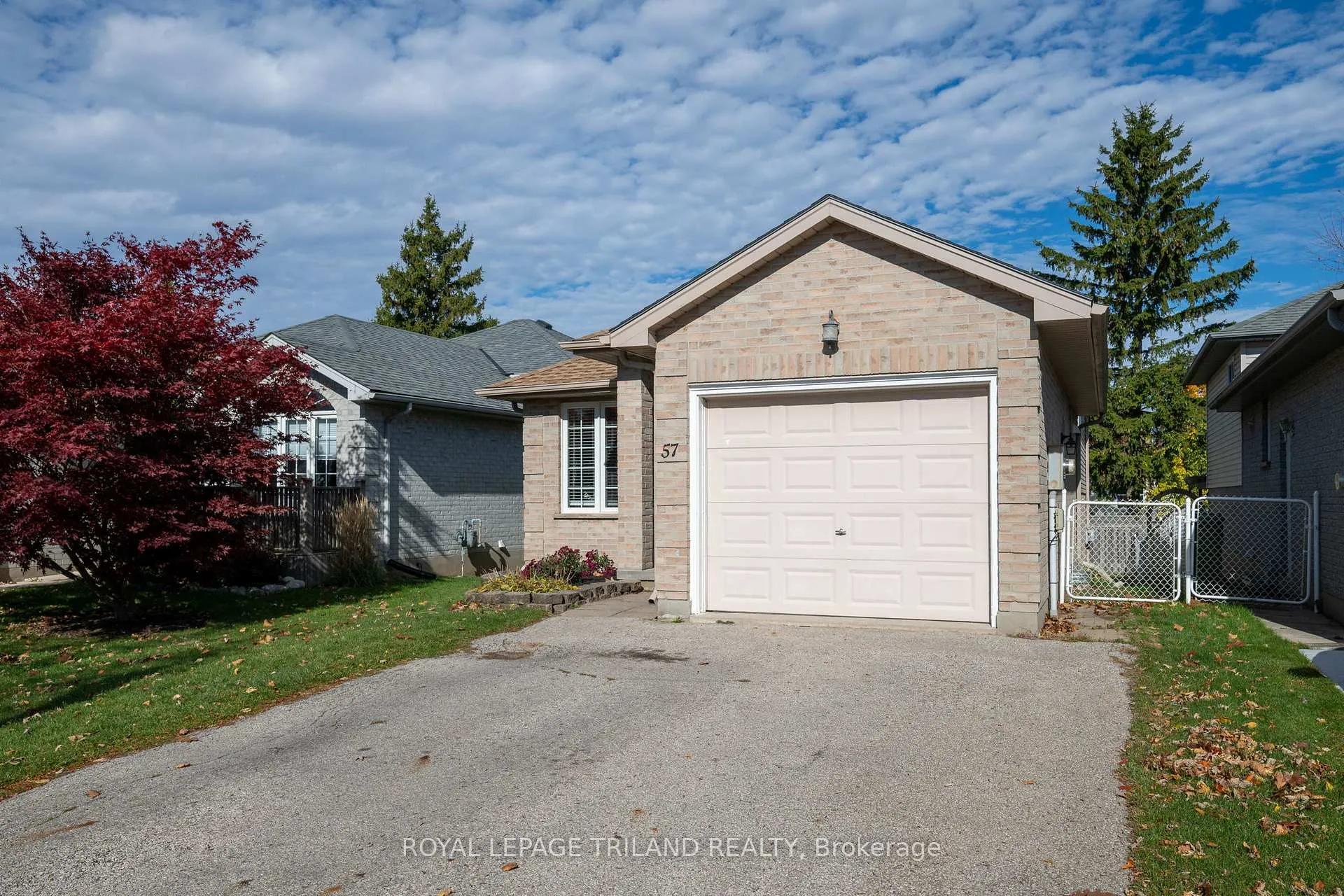 Photo 11 of 57 Axford Parkway, St. Thomas — HOMEH
